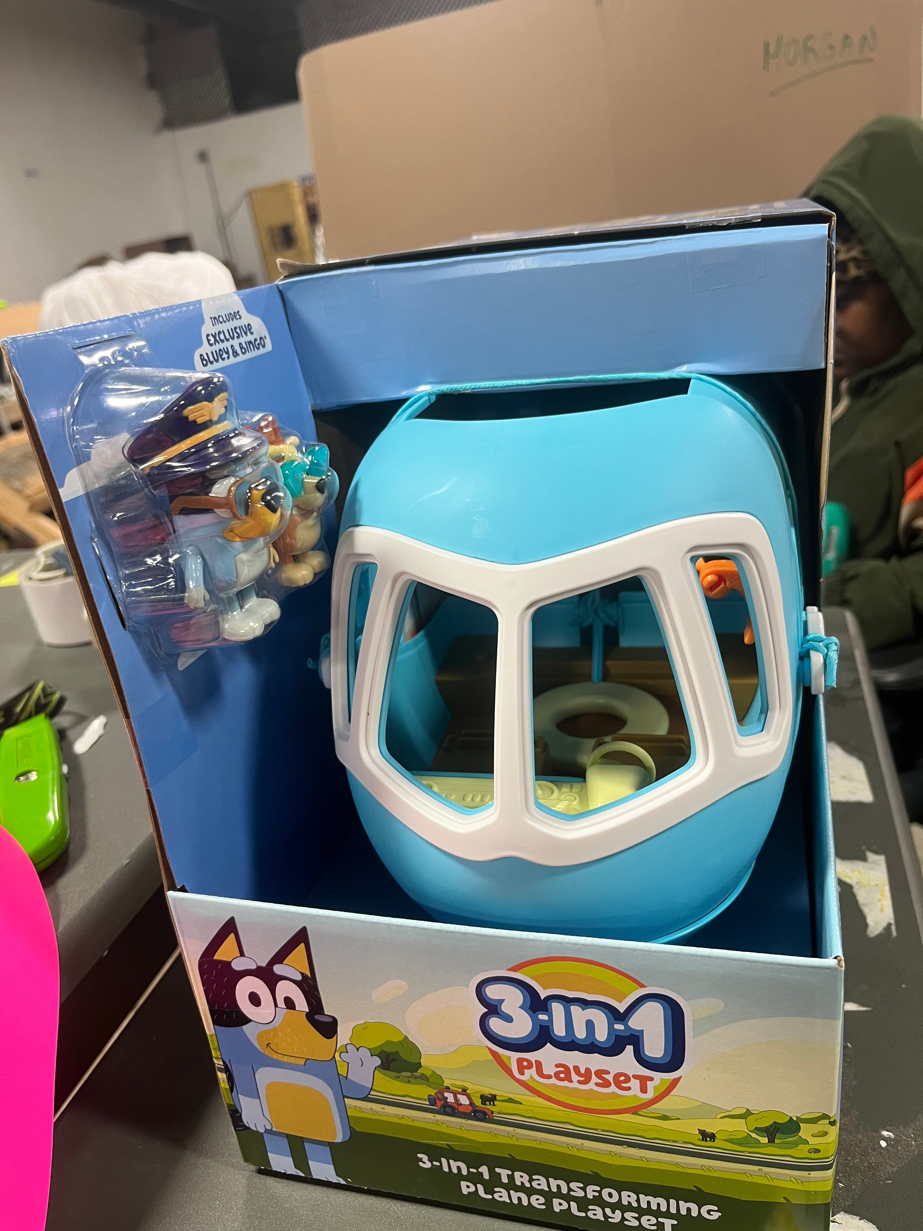 3-in-1 Transforming Plane Playset, Transforms from A Plane to A Resort and a Boat! Opens Up to Expand Out to Wide Holiday Vacation Resort Playset, Over 25 Sounds and Phrases