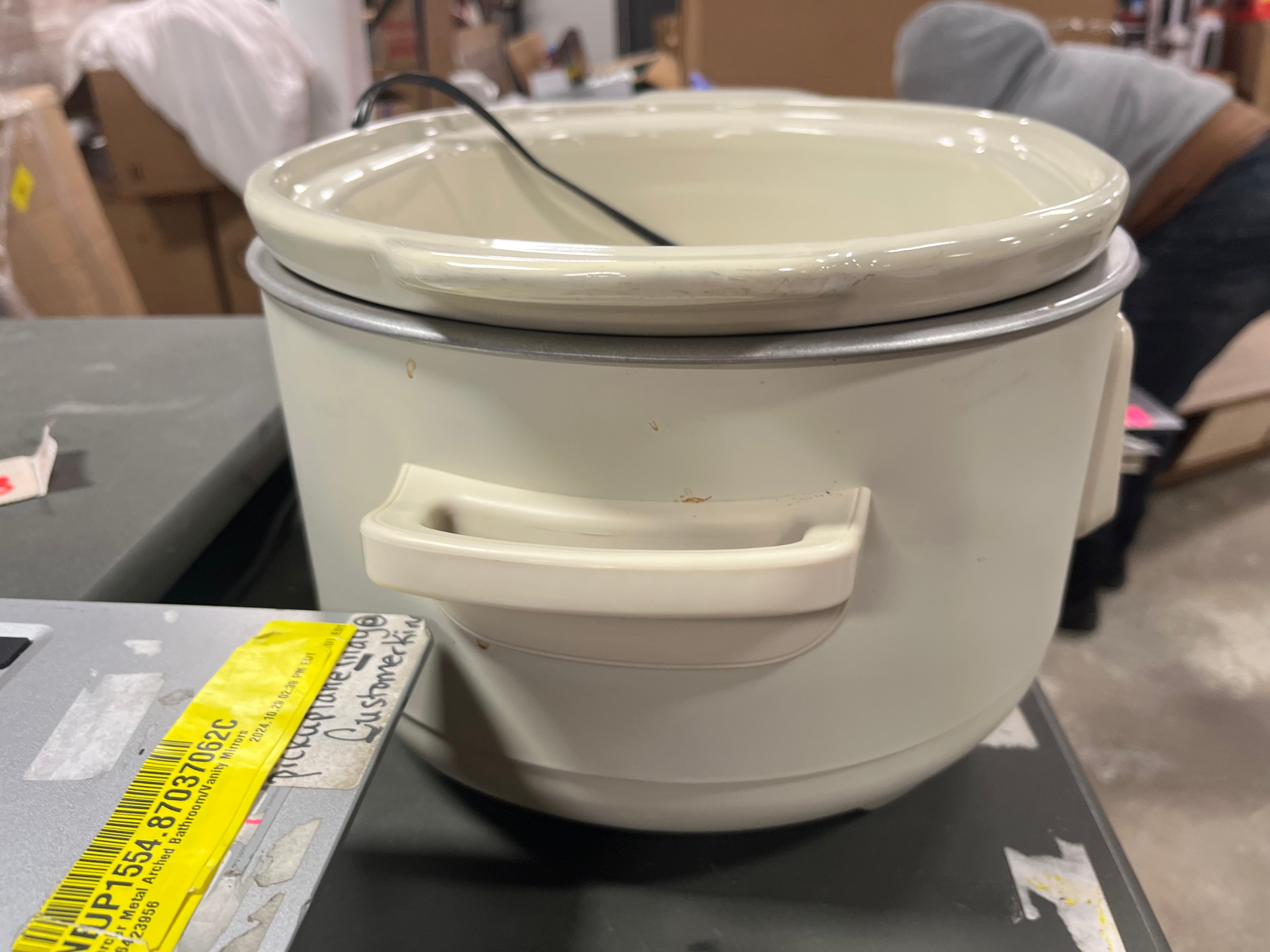 Programmable 6-Quart Slow Cooker with Sous Vide, Oat Milk