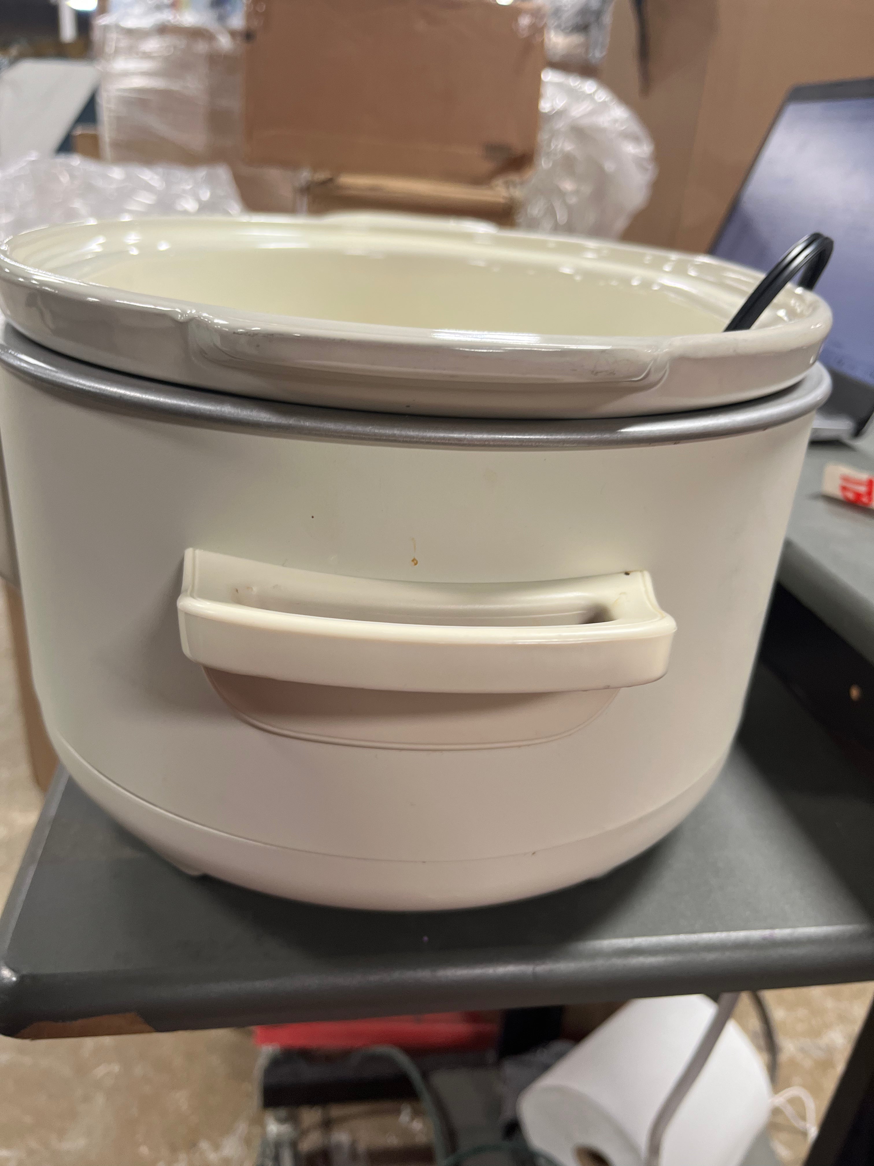 Programmable 6-Quart Slow Cooker with Sous Vide, Oat Milk