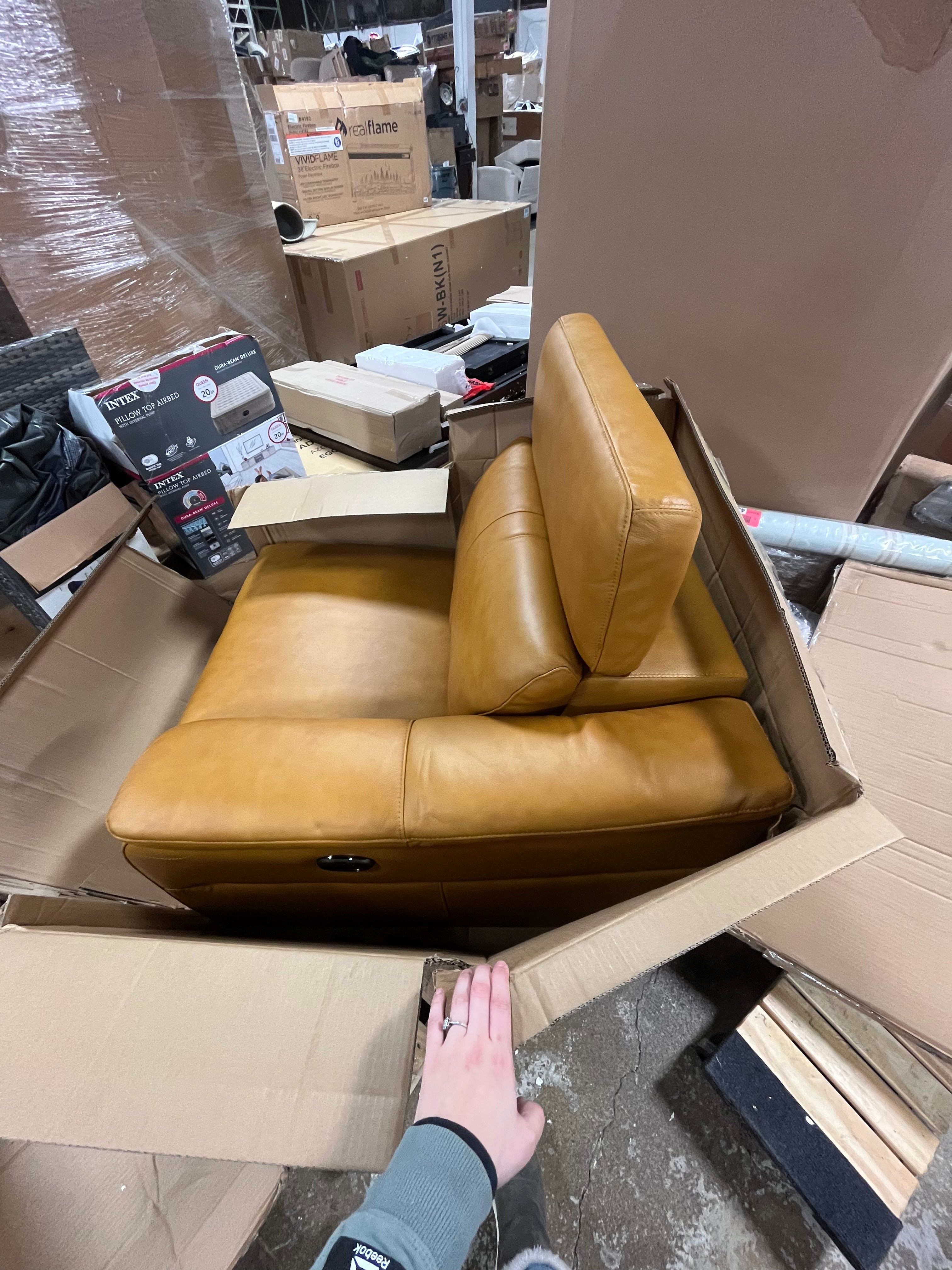 Ayshea Upholstered Power Reclining Sectional 3-BOXES