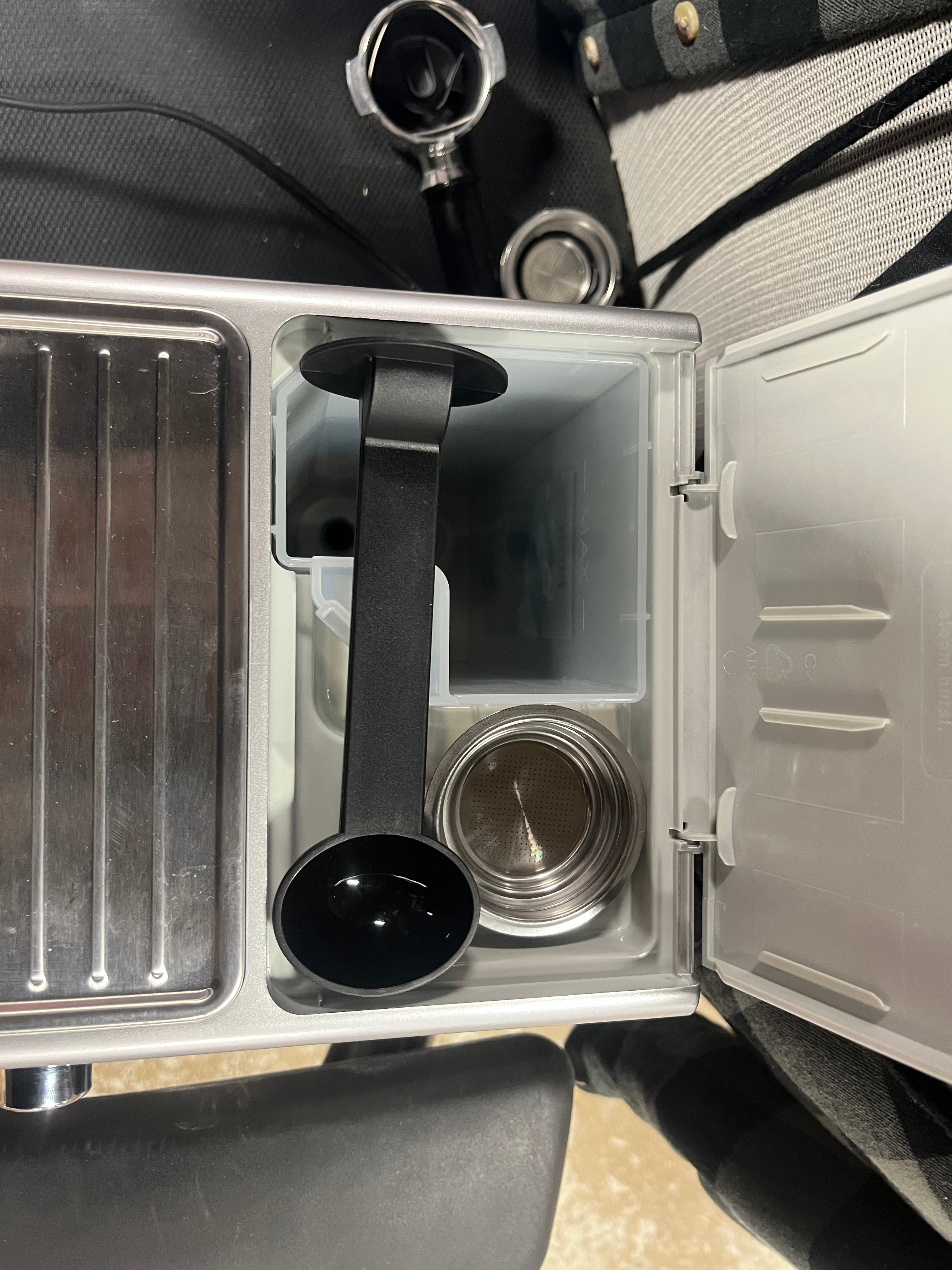 15 Bar Pump Espresso Machine - Silver, Adjustable Cup Shelf, Milk Frother, Removable Water Reservoir