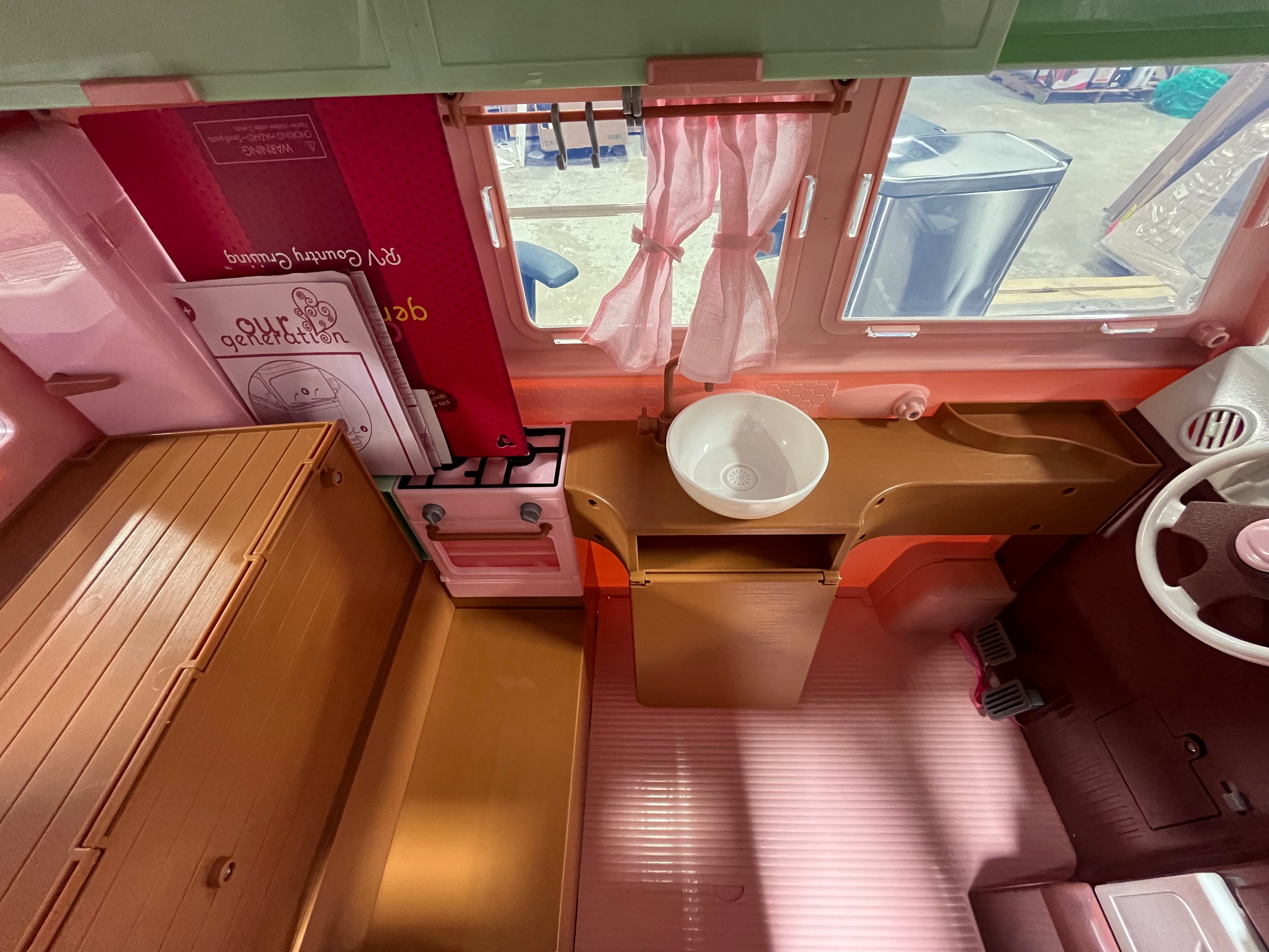 Country Cruising RV Camper Vehicle Playset for Dolls
