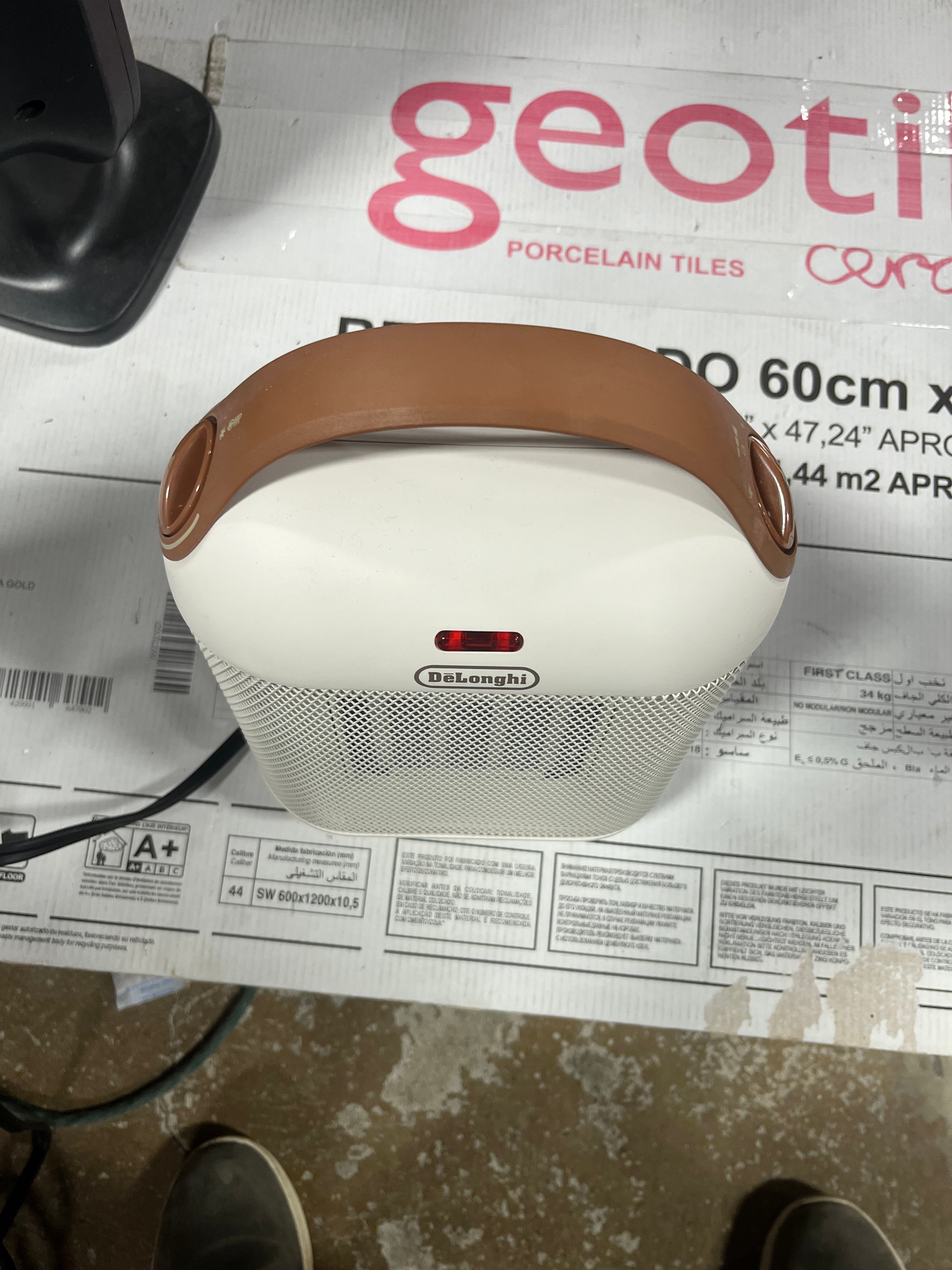 Capsule Ceramic Indoor Heater