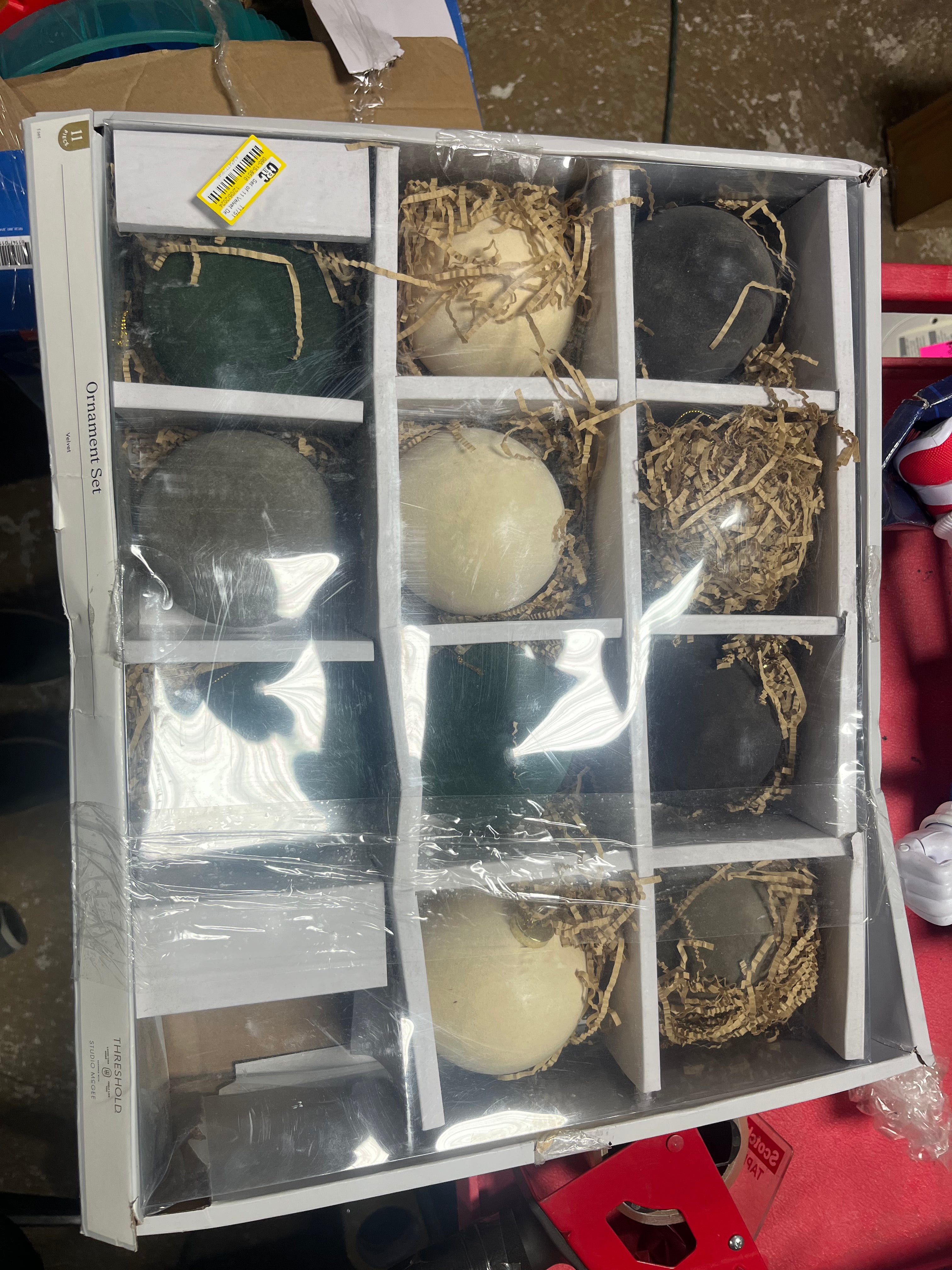 Velvet Decorative Ornaments, Set of 11