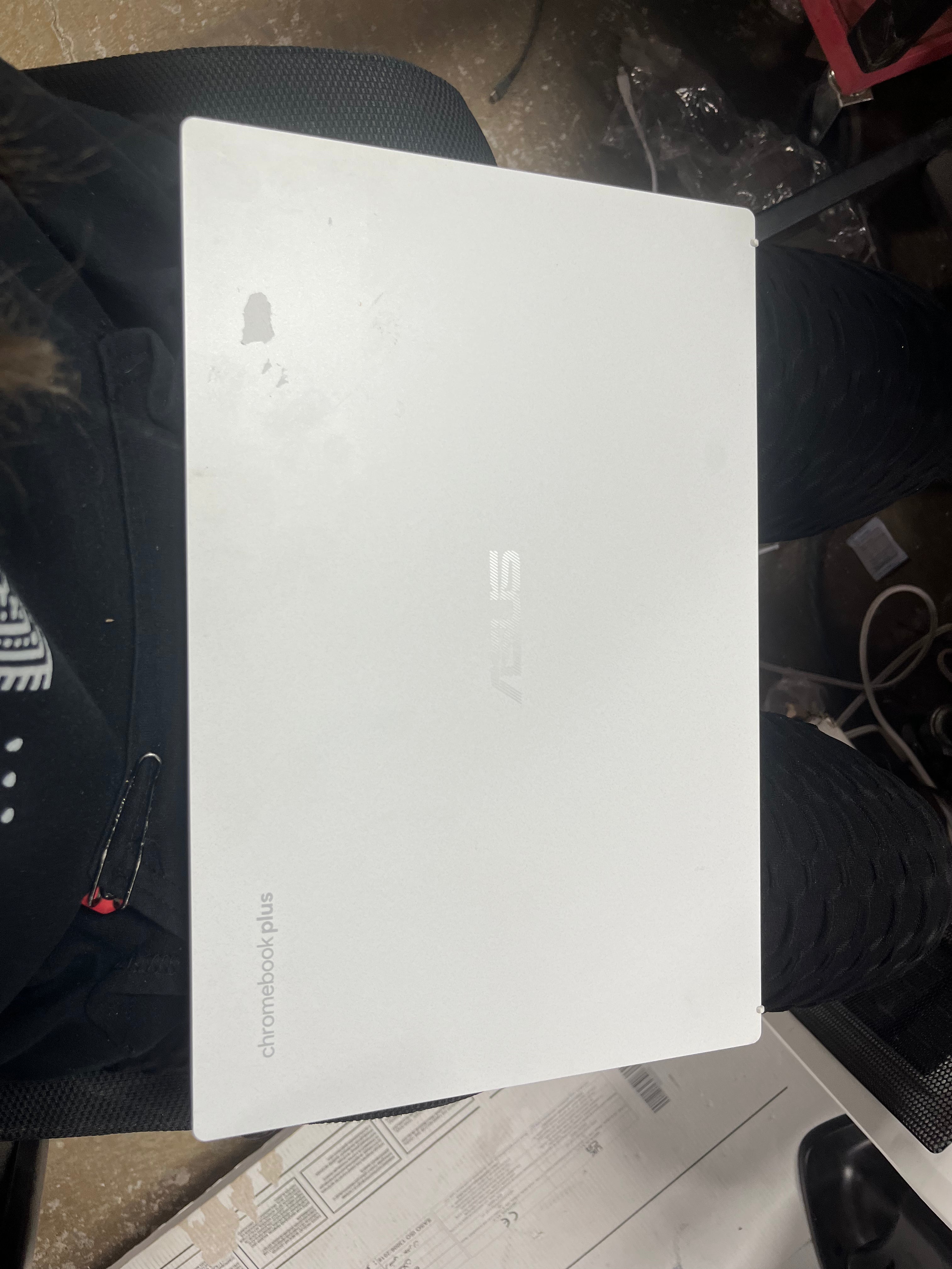 FHD Chromebook Plus - Intel Core i3 - 8GB RAM - 128GB Storage - White