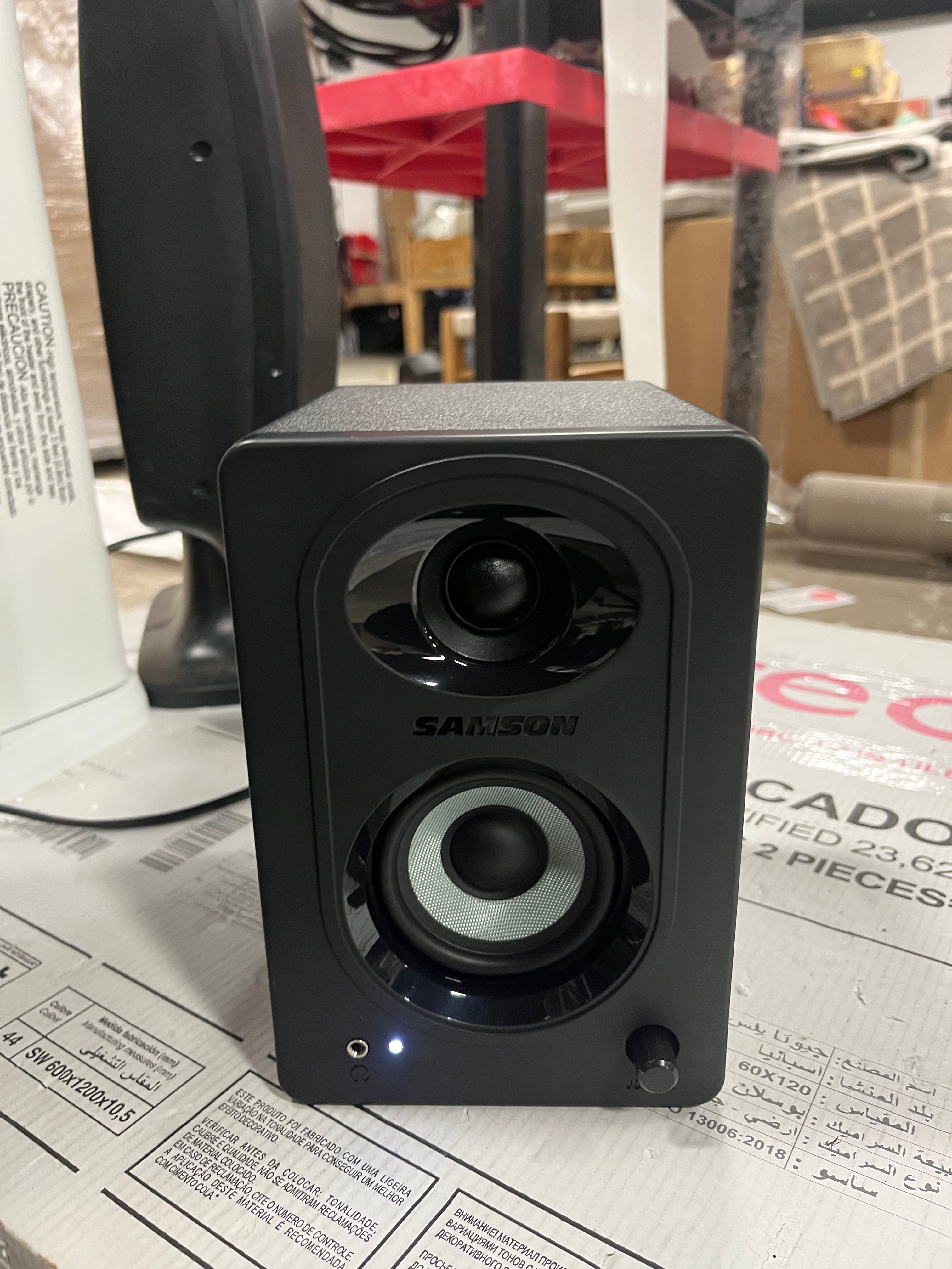 MediaOne M30 Powered Studio Monitors - Pair