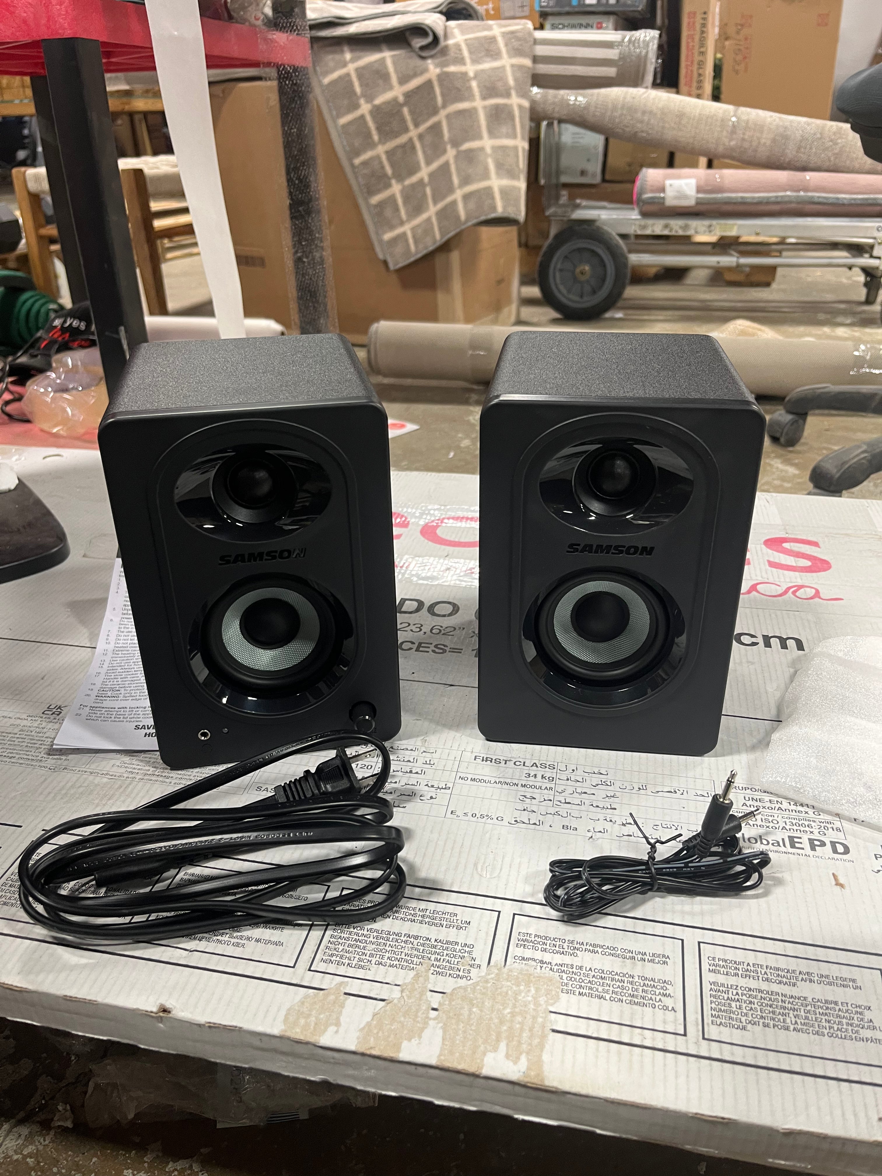 MediaOne M30 Powered Studio Monitors - Pair