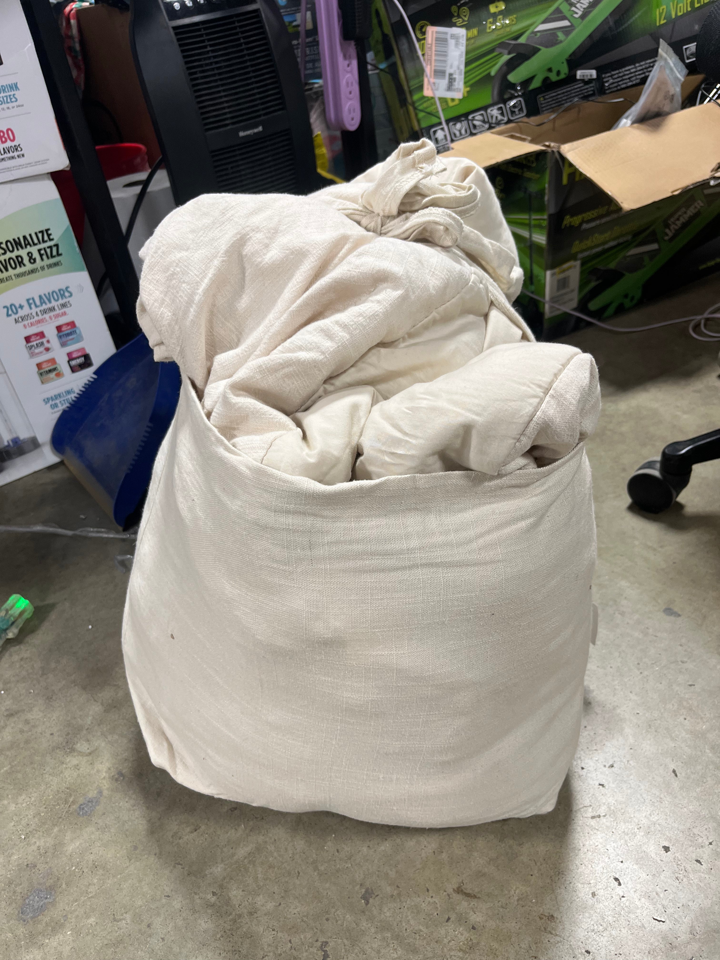 Heavyweight Linen Blend Comforter - Full/Queen