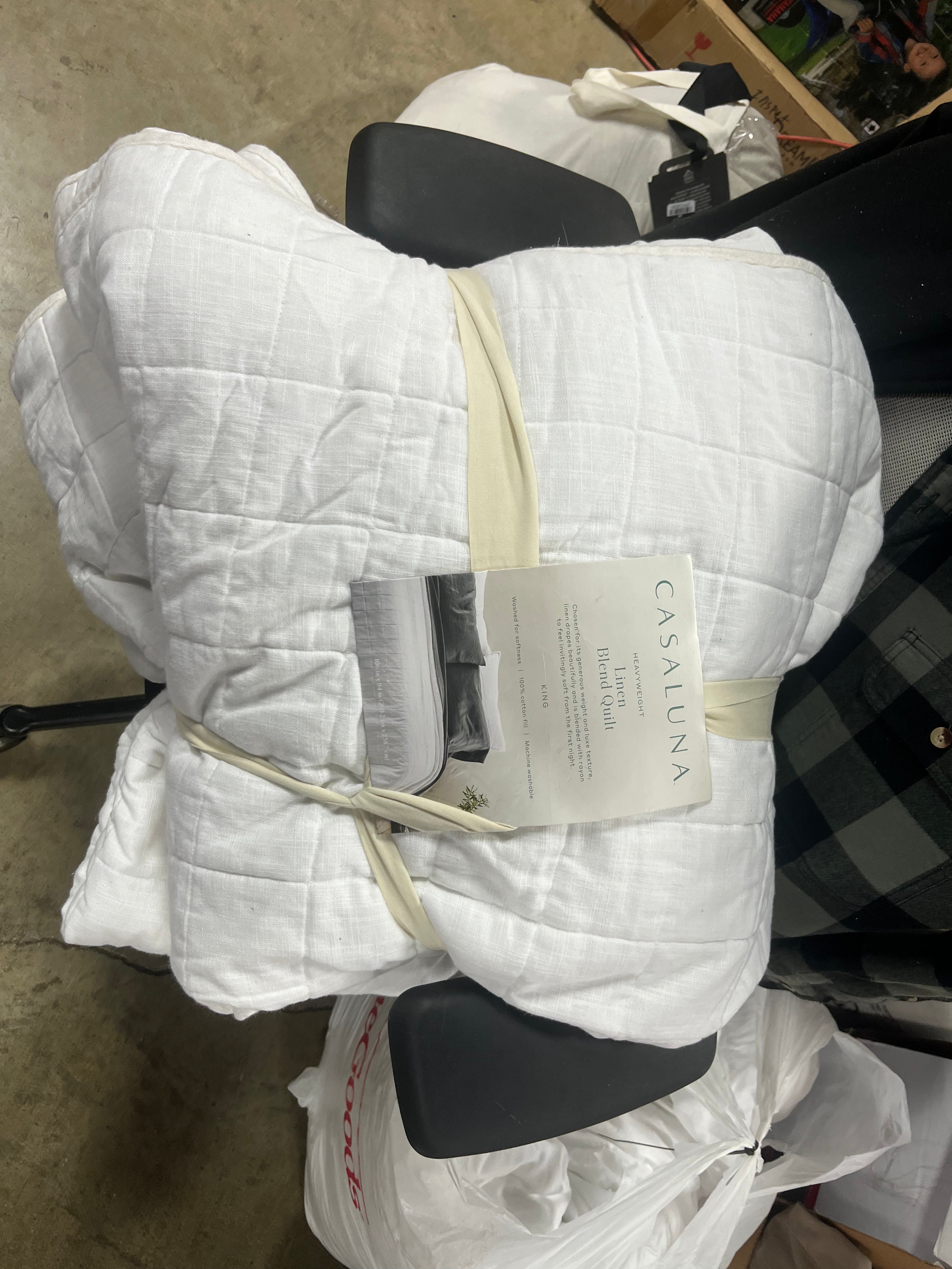 Heavyweight Linen Blend Quilt - King