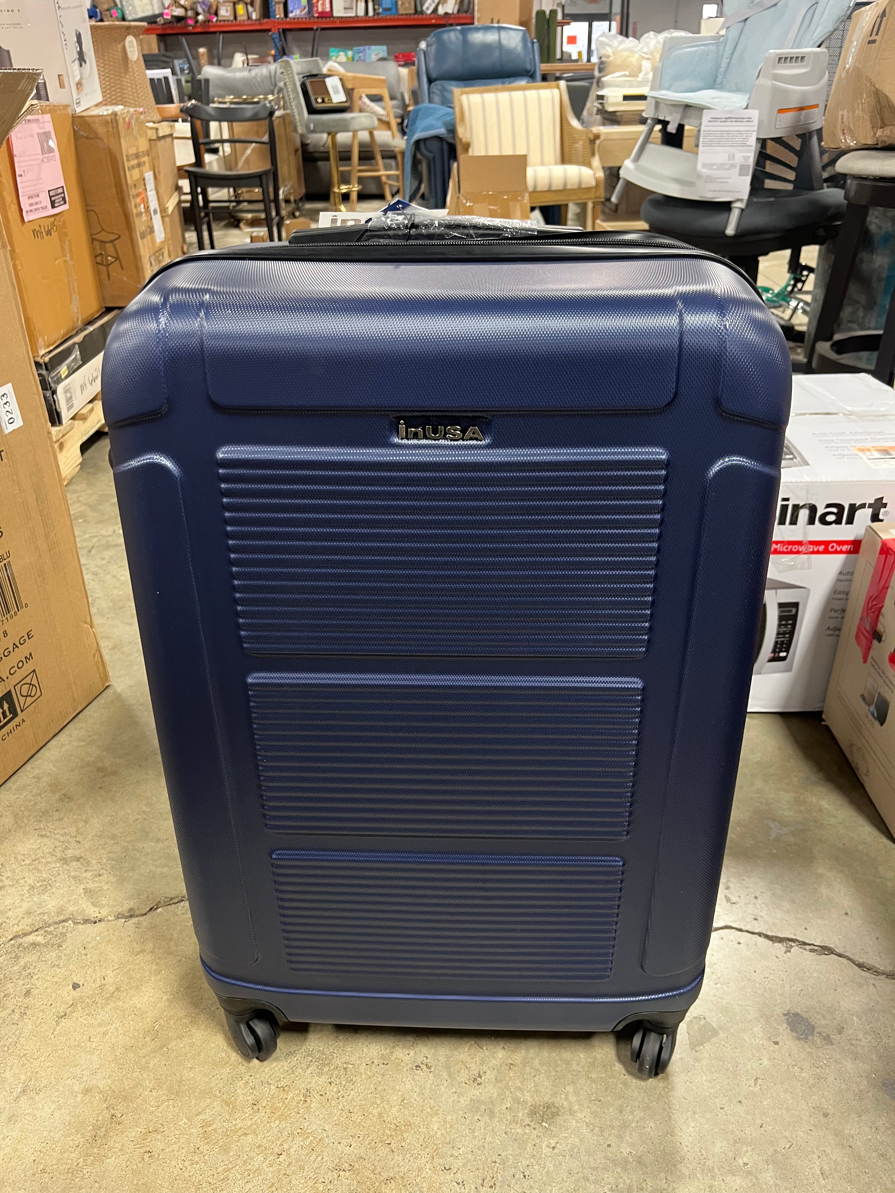 Pilot 1pc Lightweight Hardside Spinner Luggage