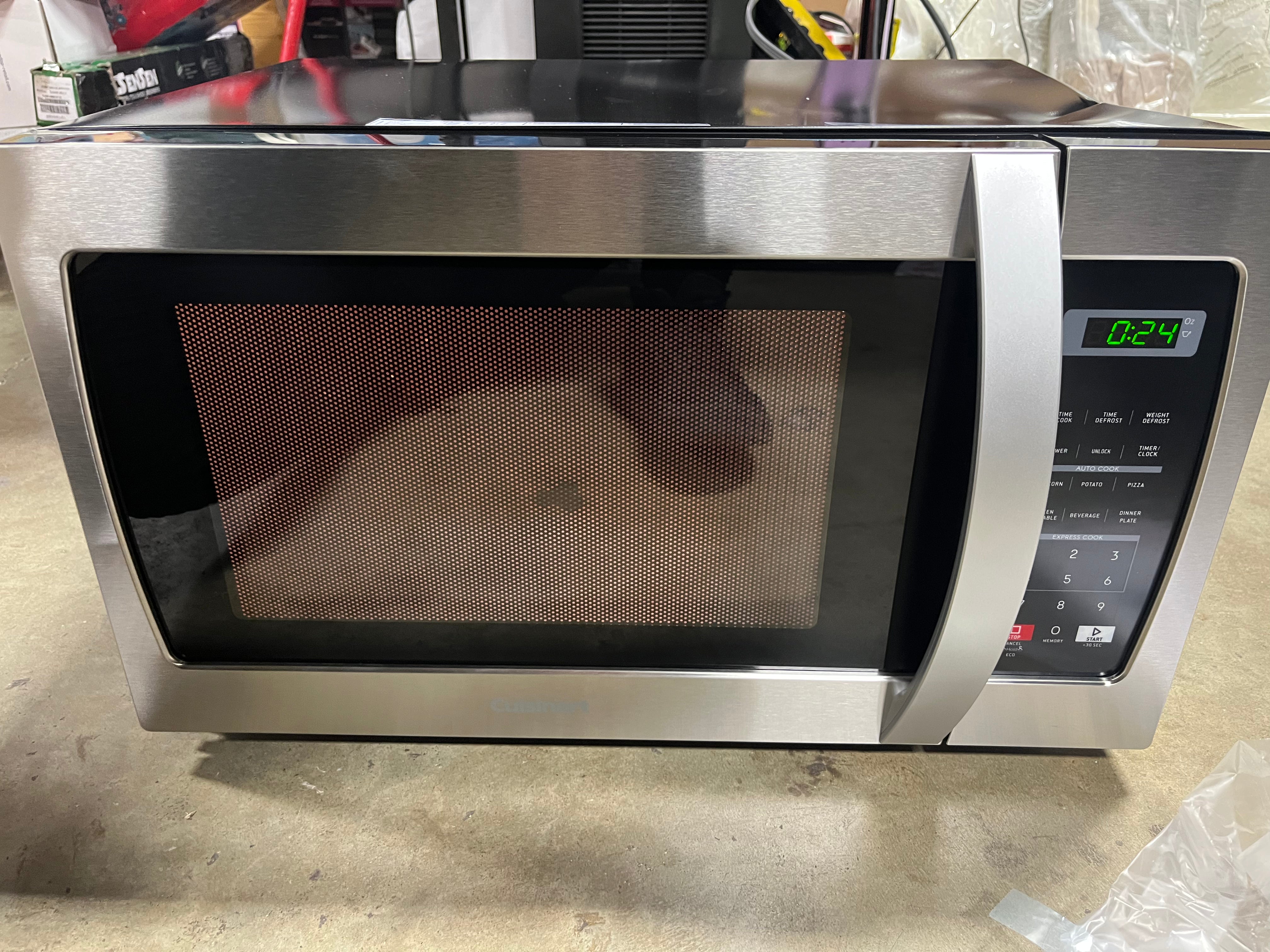Microwave Oven: Countertop, 11 Power Levels, Child Lock, Digital Display, Black
