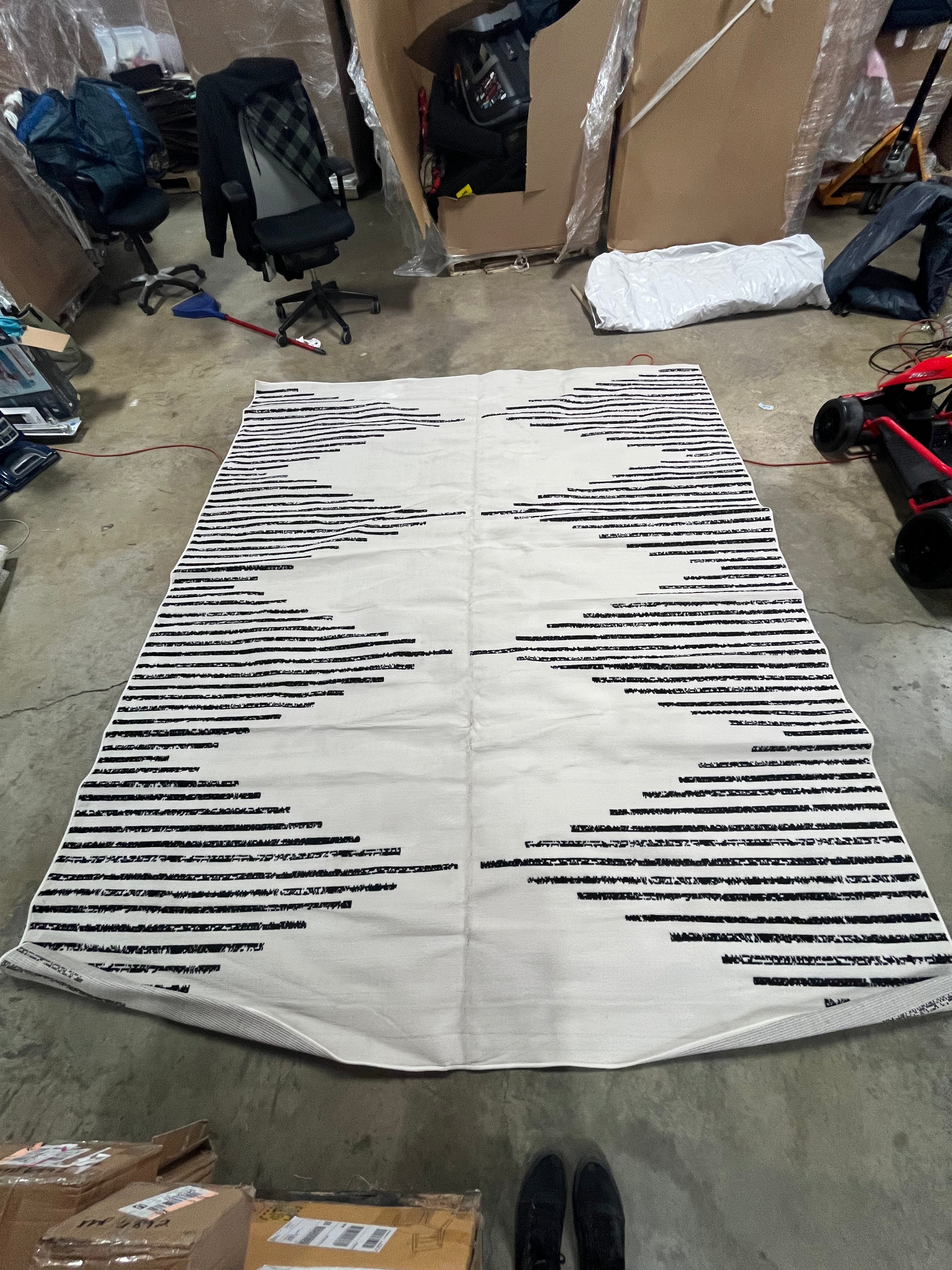 Romina Diamond Stripes Indoor Area Rug 8'x10'