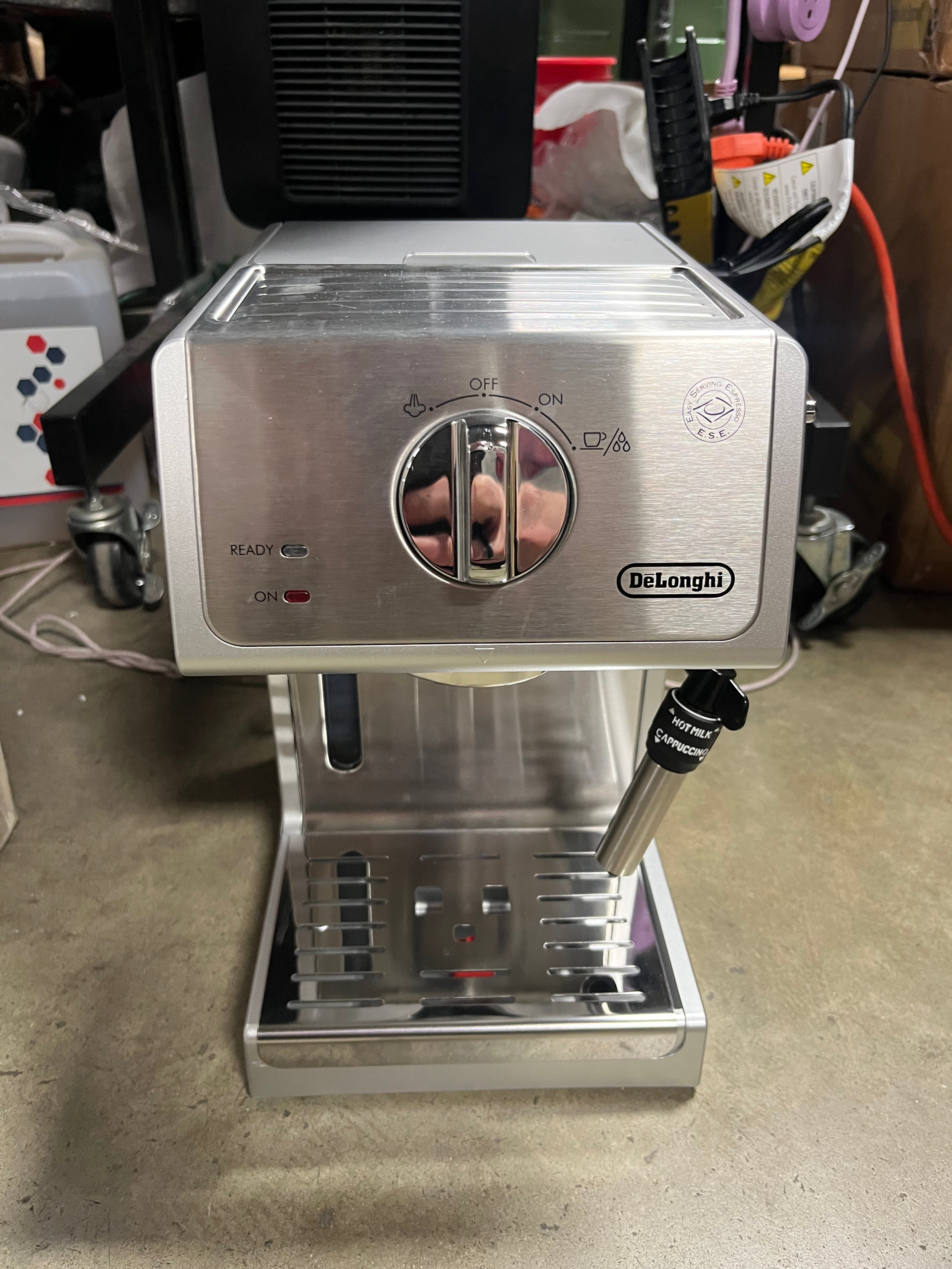 Delonghi 15 Bar Pump Espresso Machine
