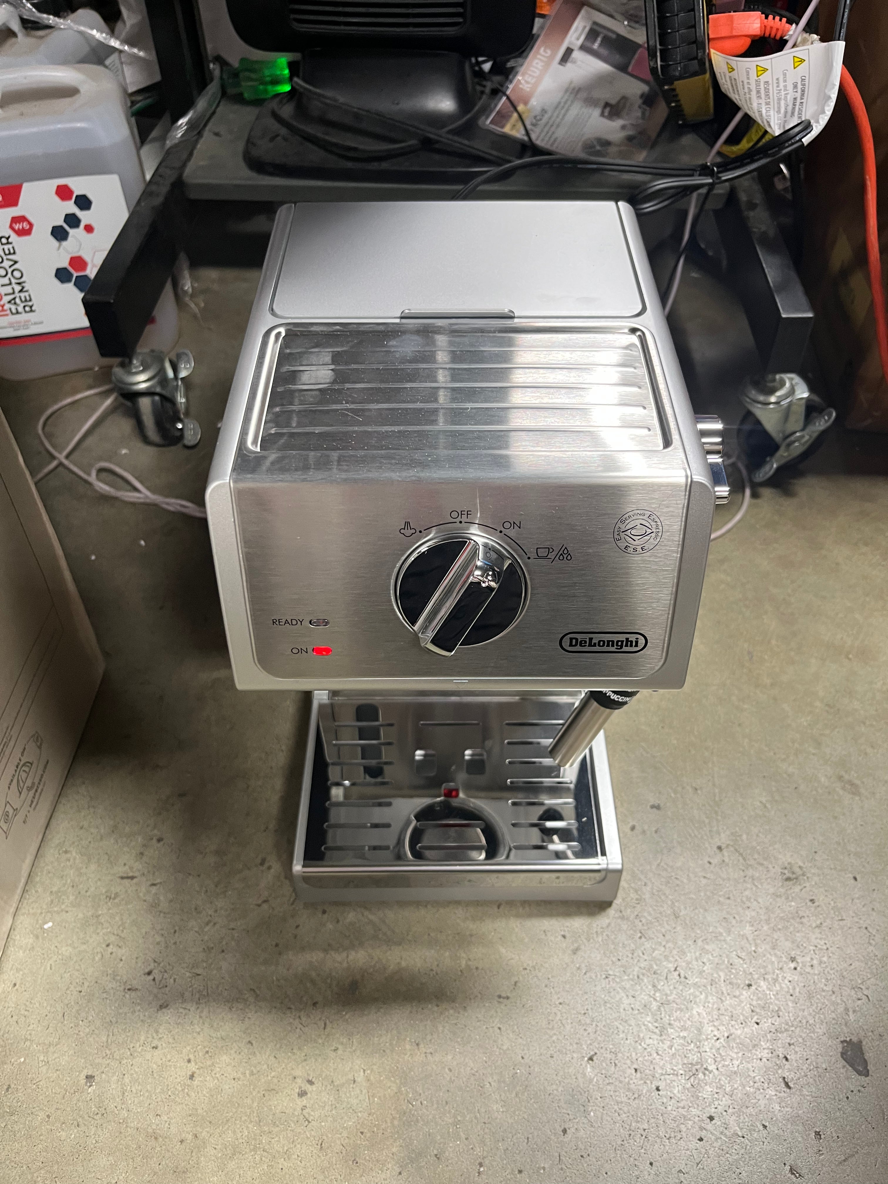 Delonghi 15 Bar Pump Espresso Machine