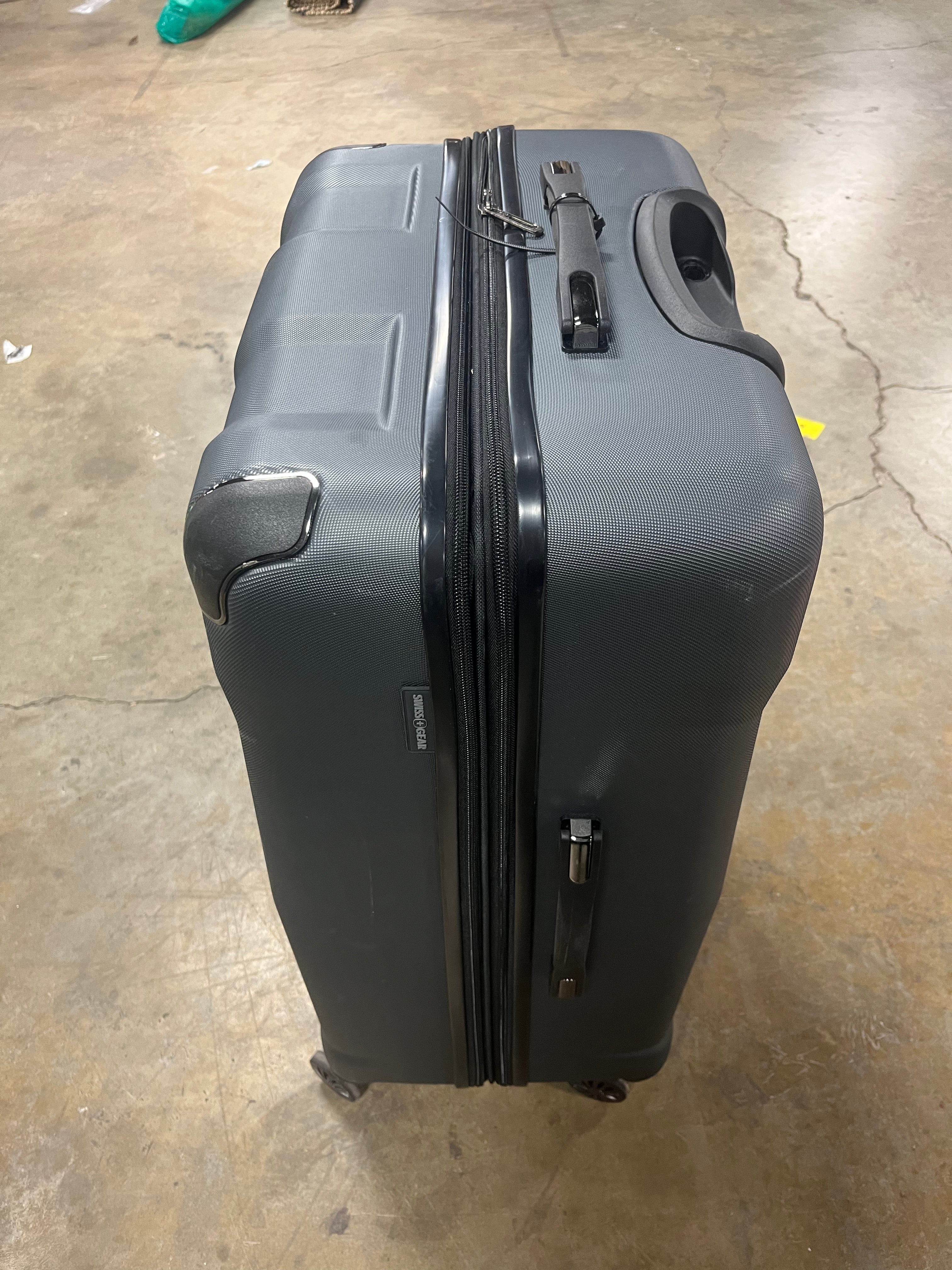 Cascade Hardside Carry On Suitcase
