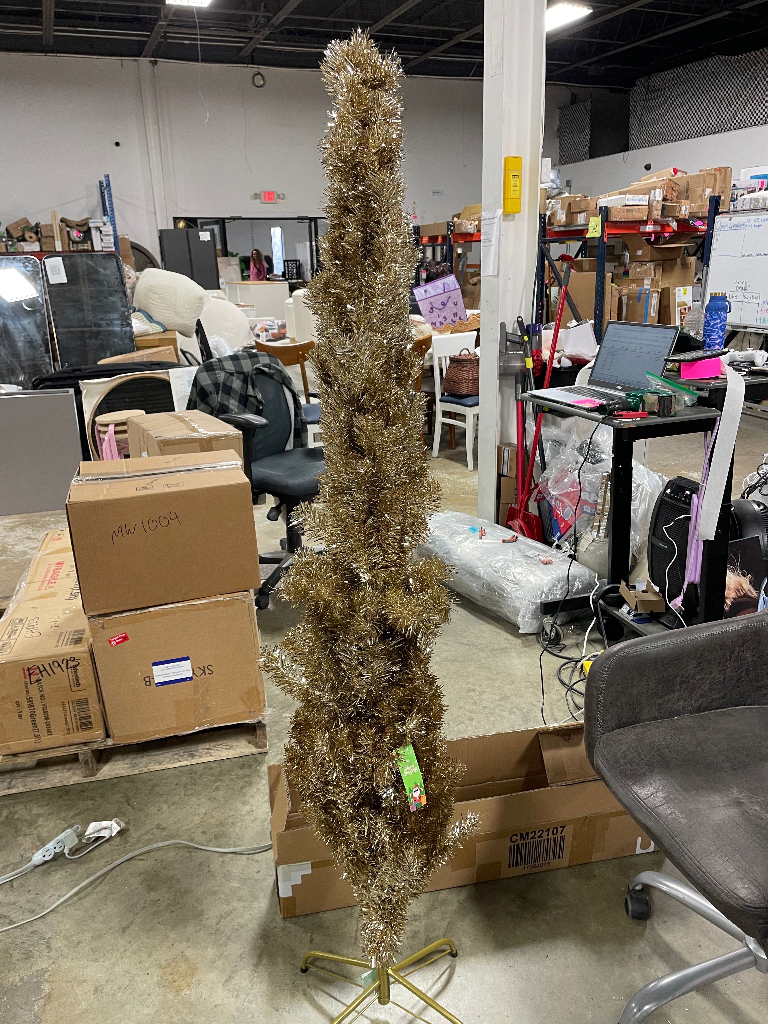 Tinsel Tree Slim Pencil Christmas Tree, final cut