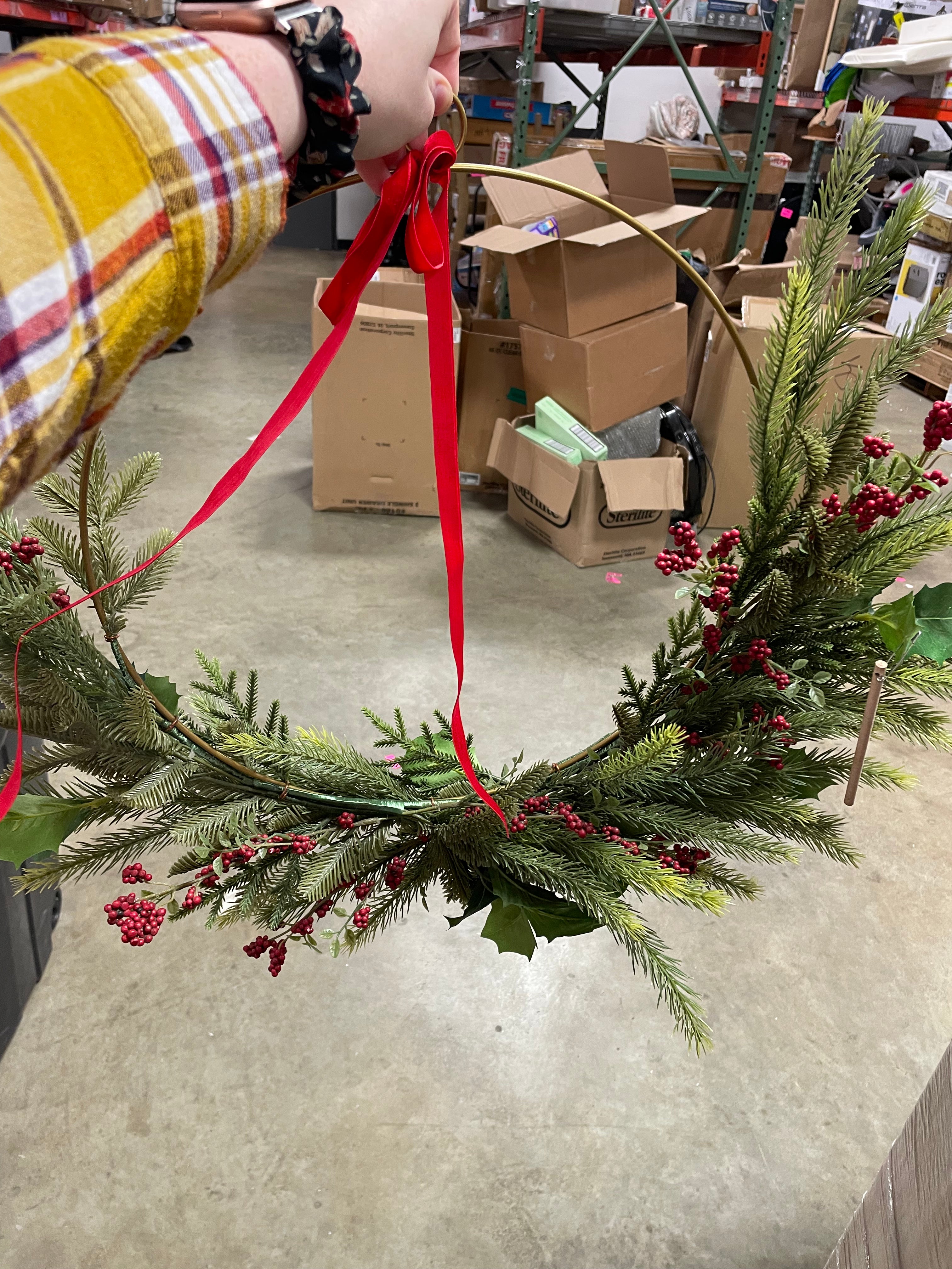 Asymmetrical Mixed Christmas Wreath, final cut