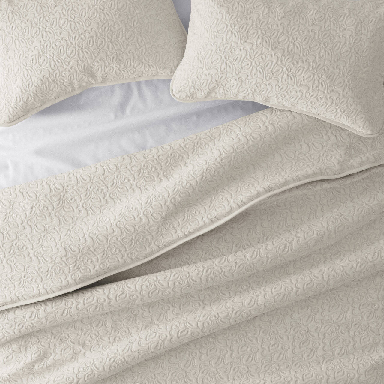 Quilted Coverlet Set In Solid Color Floral Stitch Full/Queen