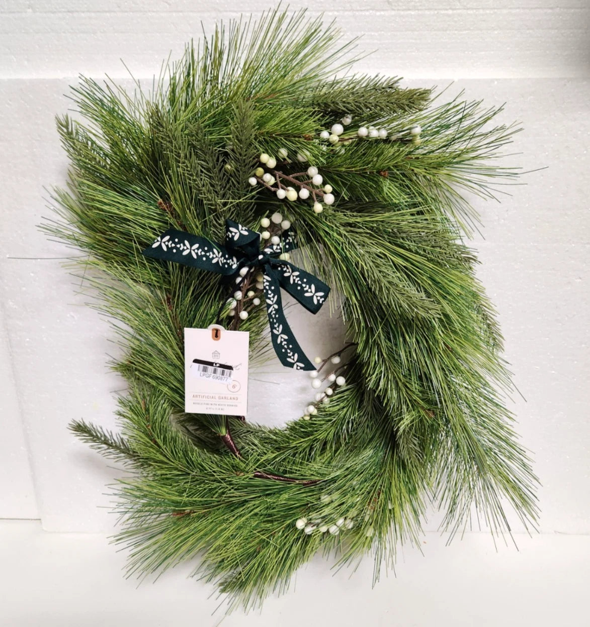 Faux Needle Pine and Snowberry Christmas Garland 1-Piece, final cut