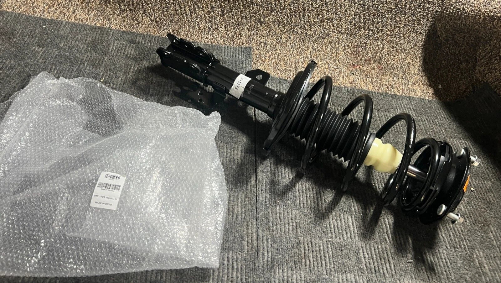 Front Shock Absorber Strut Assembly Black - Set of 2