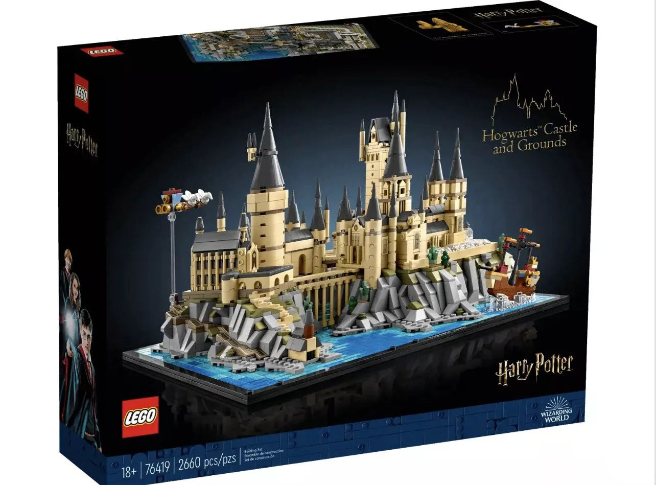 Harry Potter Hogwarts Castle and Grounds Wizarding Set