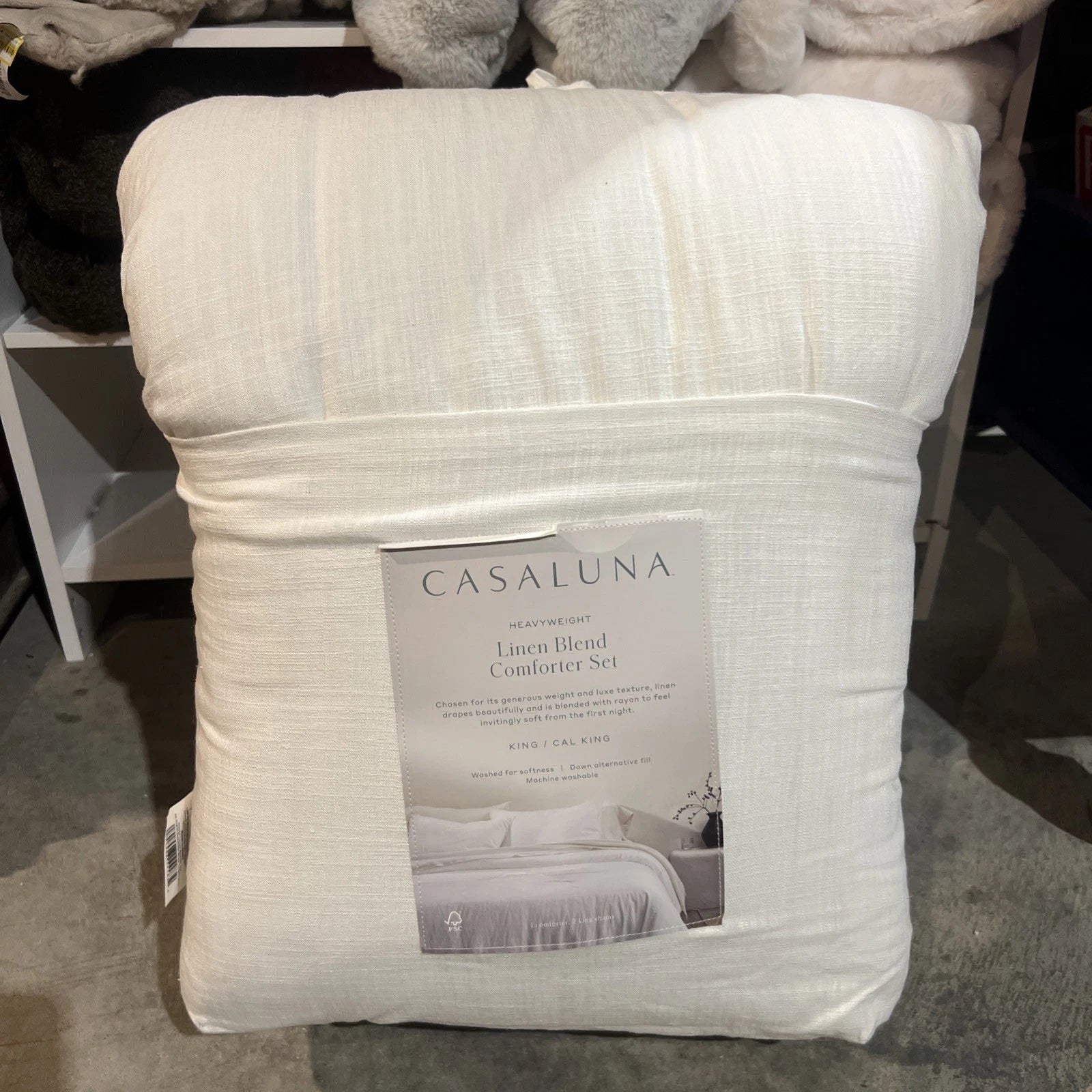 Heavyweight Linen Blend White King/Cal-King Comforter