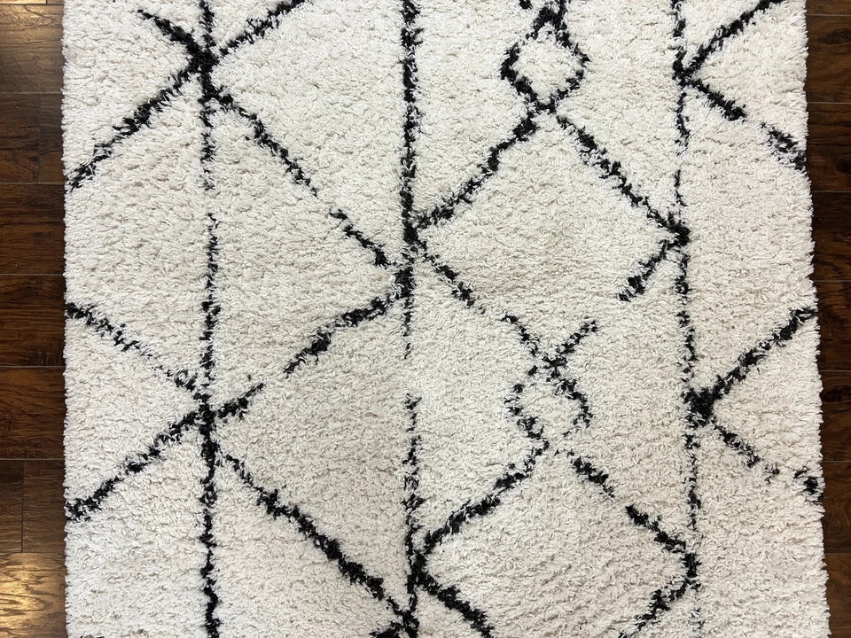 Modern Shag Rug Ivory and Black Area Rug 7'x10'