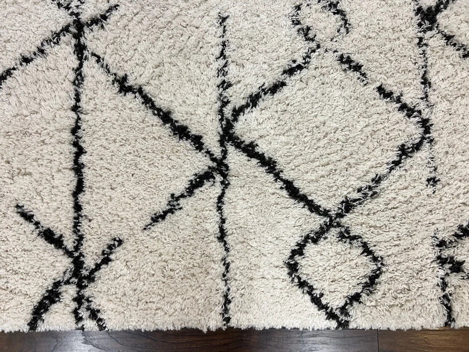 Modern Shag Rug Ivory and Black Area Rug 7'x10'