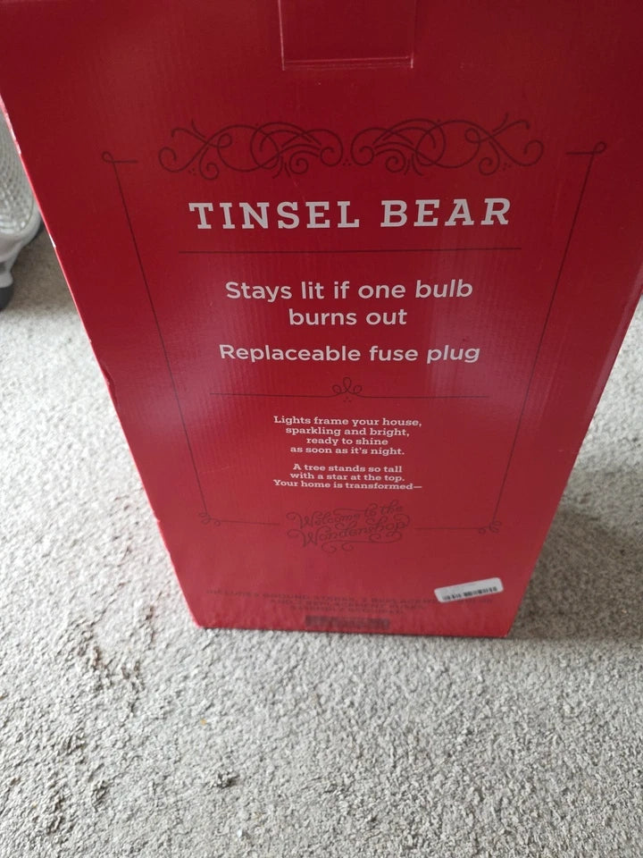 Incandescent Tinsel Bear Gifts Christmas Novelty Sculpture Light, final cut