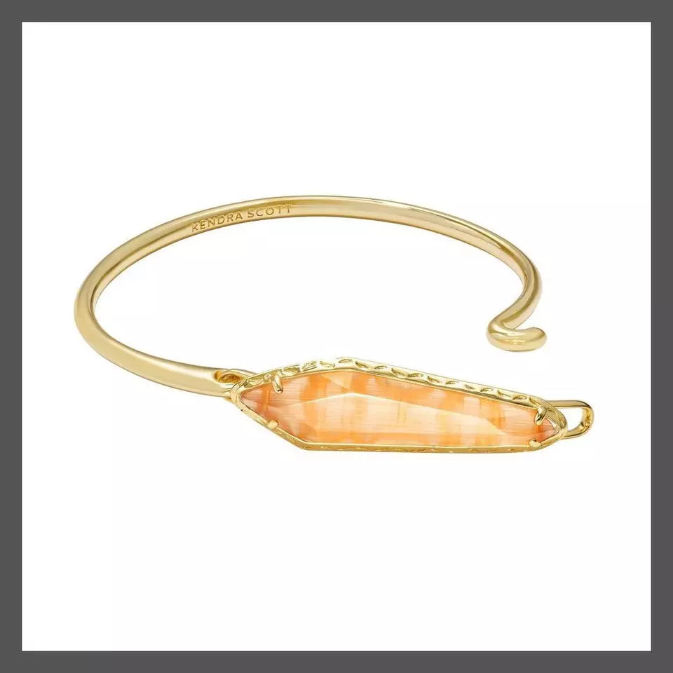 Alice Cuff Bracelet - Coral Catseye M/L