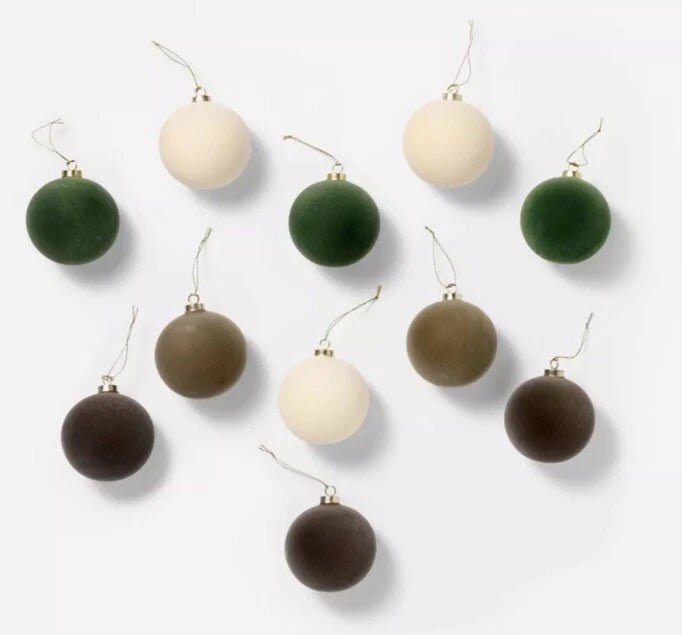 Set of 8 Flocked Velvet Christmas Tree Ornaments final cut