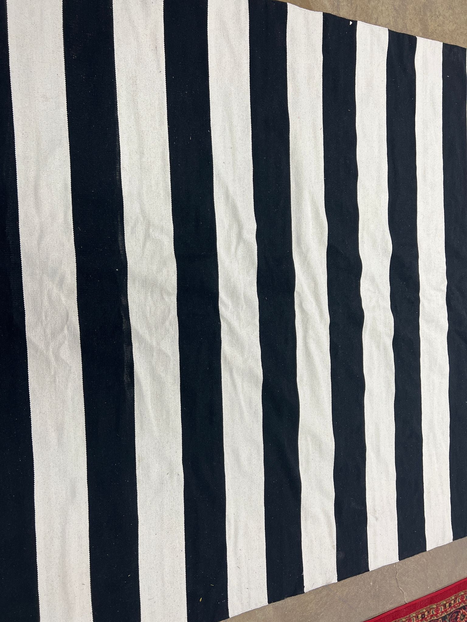 Black Awning Striped Flatweave Tassel 7' 6" x 9' 6" Area Rug