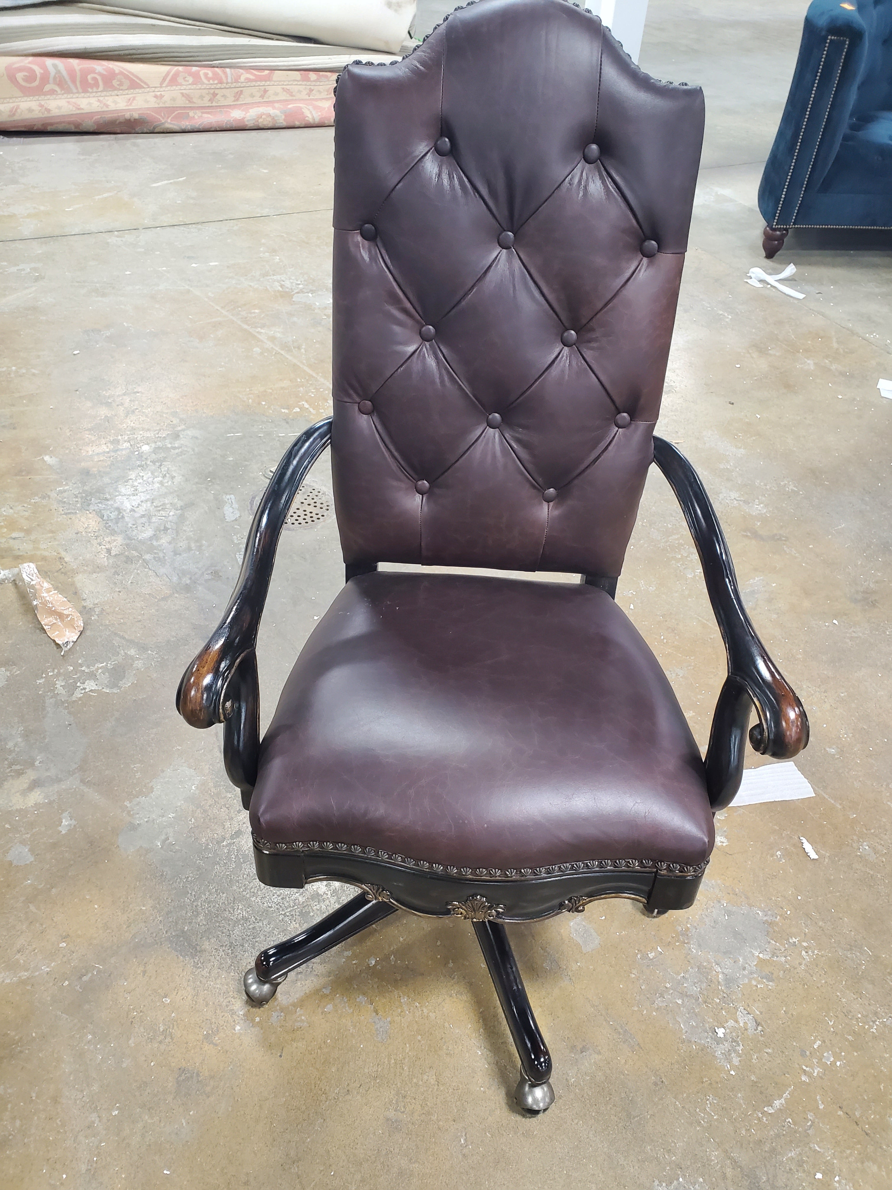 Hooker Furniture Grandover Tilt Swivel Chair