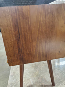Mid-Century 1 Drawer Solid Wood Nightstand in Caramel