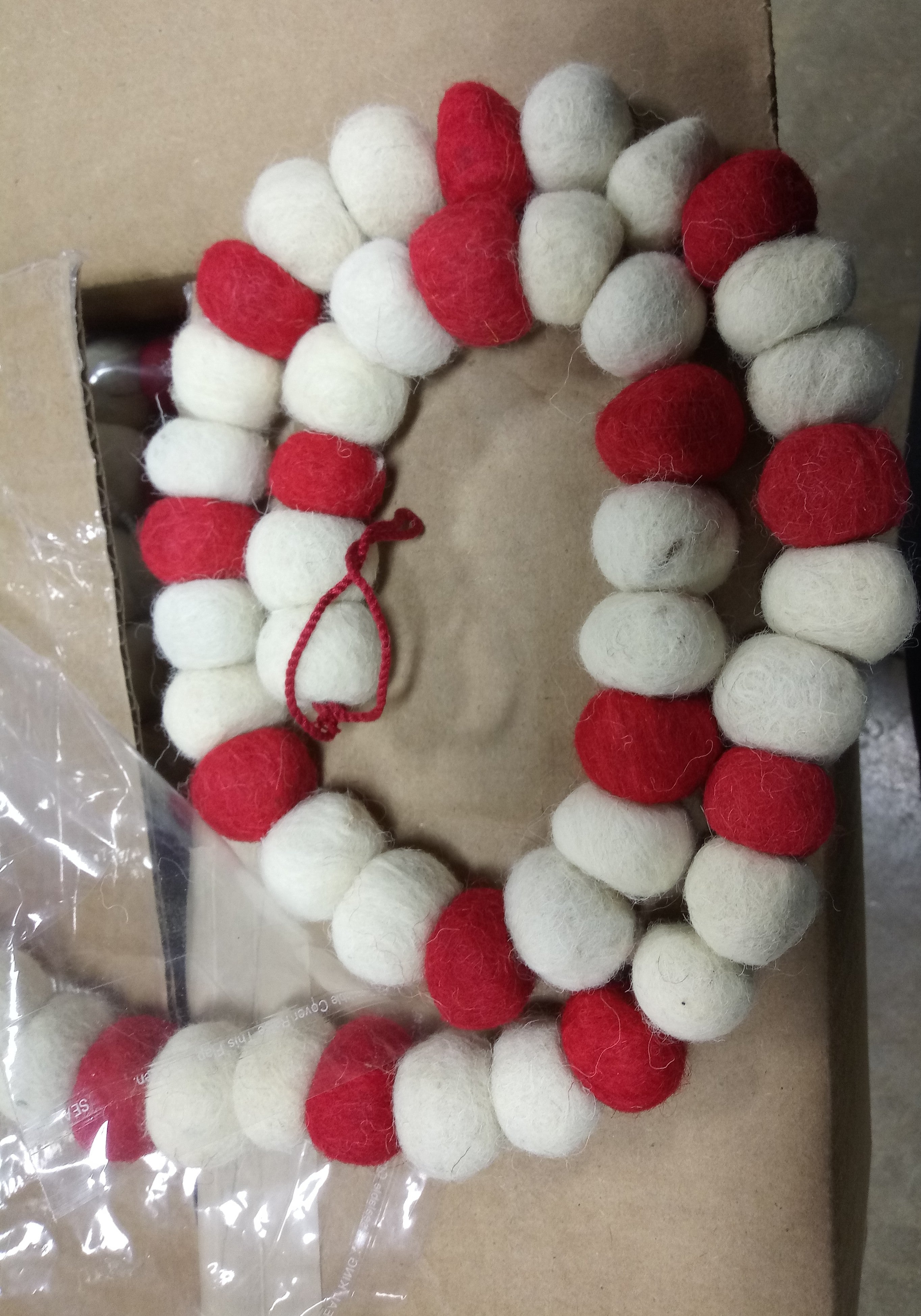 6' Wool Felt Ball Garland (set of 6) JJ380