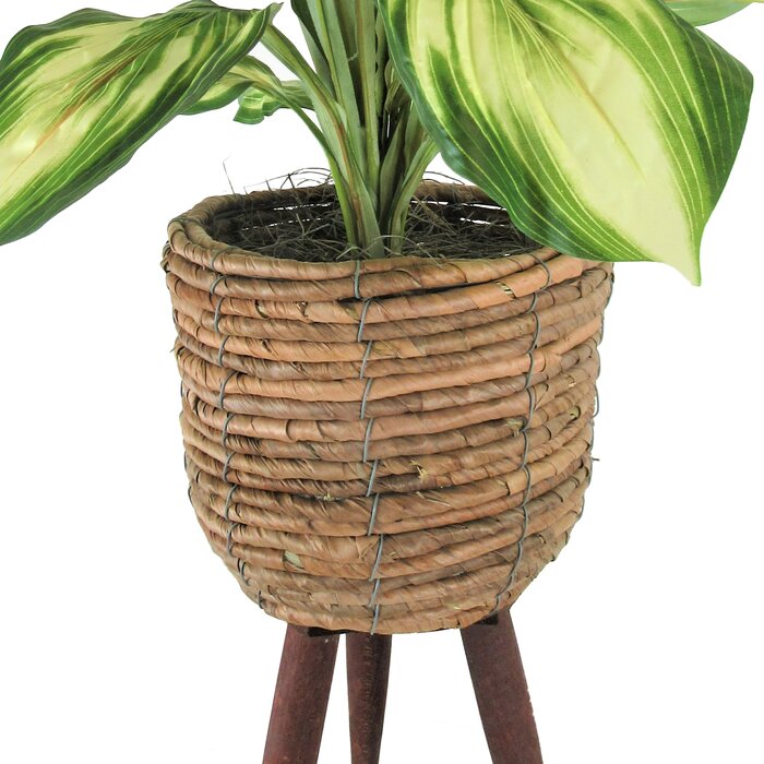 22" Artificial Foliage Plant In Basket