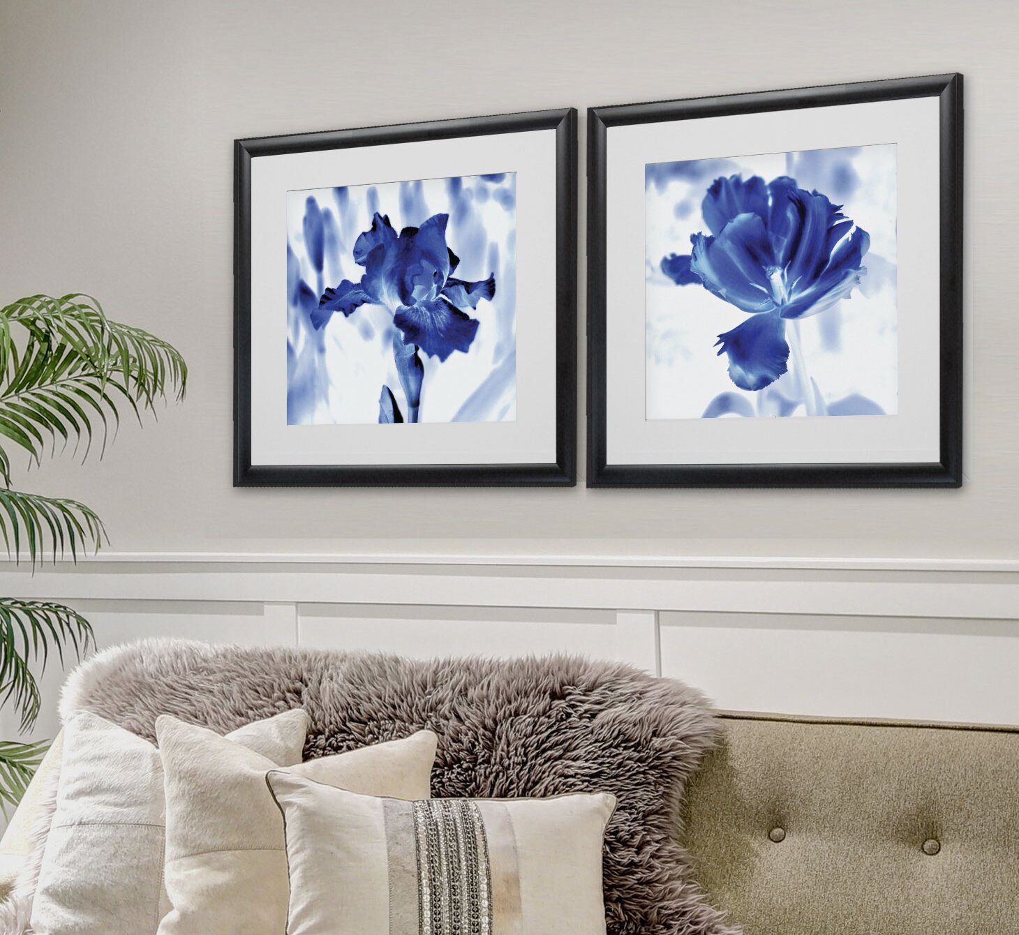 'Blue Ice Iris' - 2 Piece Picture Frame Painting Print Set on Paper TTR574