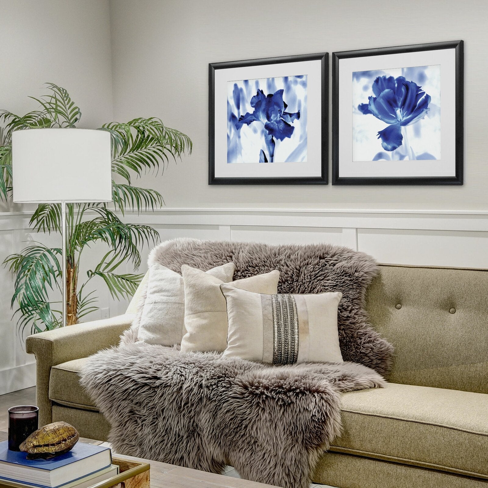 'Blue Ice Iris' - 2 Piece Picture Frame Painting Print Set on Paper TTR574