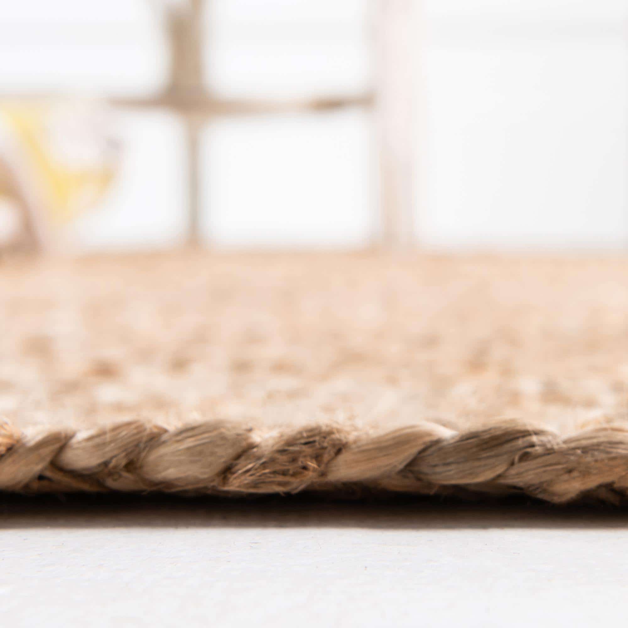 4' x 4' Braided Jute Round Rug