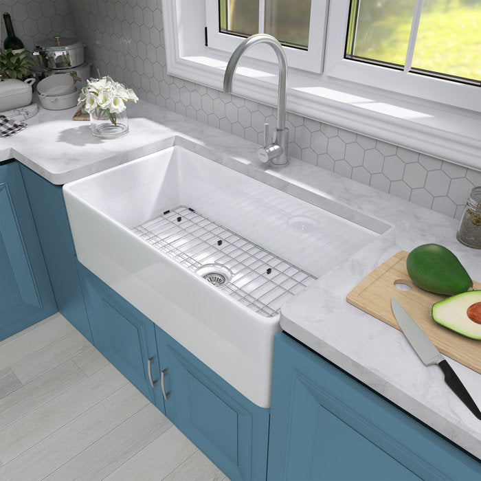 33" L x 18" W Apron Kitchen Sink with Strainer and Sink Grid