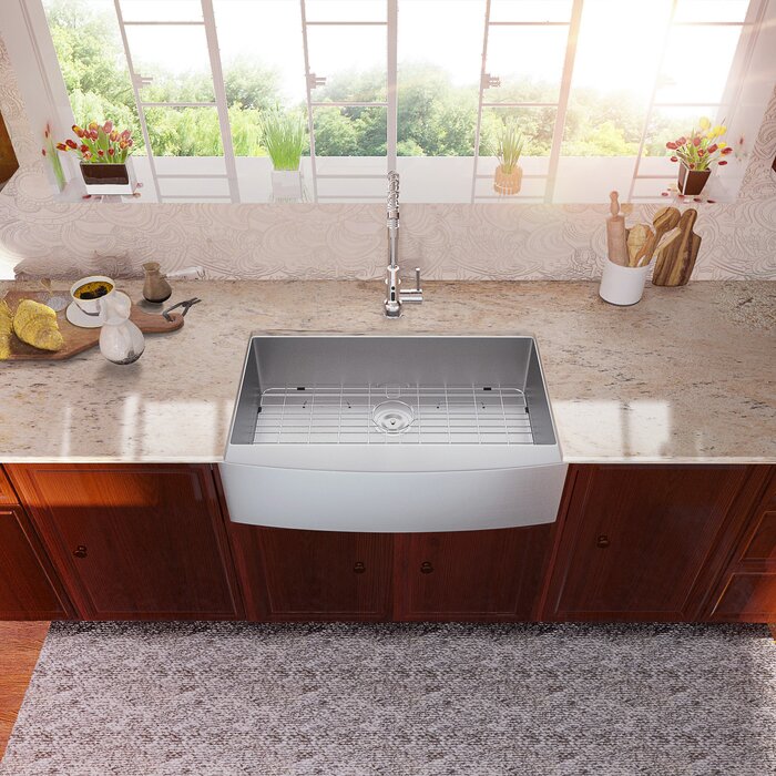 33" L x 21" W Farmhouse Kitchen Sink with Sink Grid and Drain Assembly