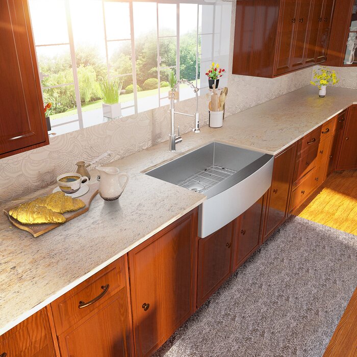 33" L x 21" W Farmhouse Kitchen Sink with Sink Grid and Drain Assembly