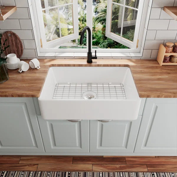 33" L x 20" W Farmhouse Kitchen Sink with Sink Grid and Basket Strainer