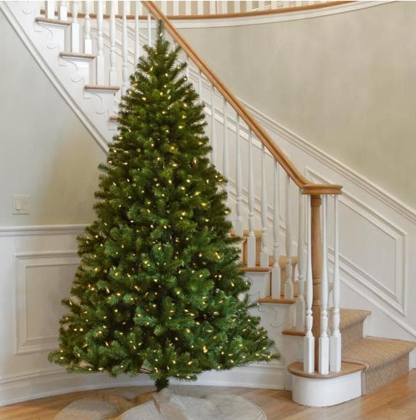 7 ft. North Valley Spruce Hinged Artificial Christmas Tree with 500 Clear Lights