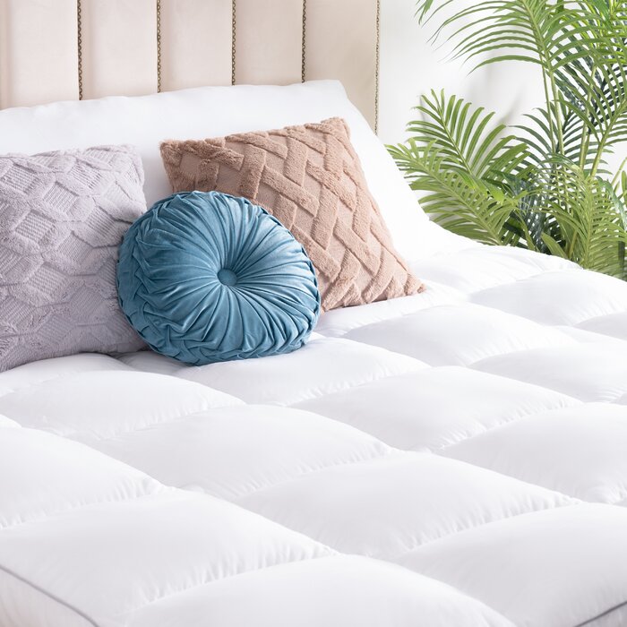 4" Twin Down Alternative Mattress Topper