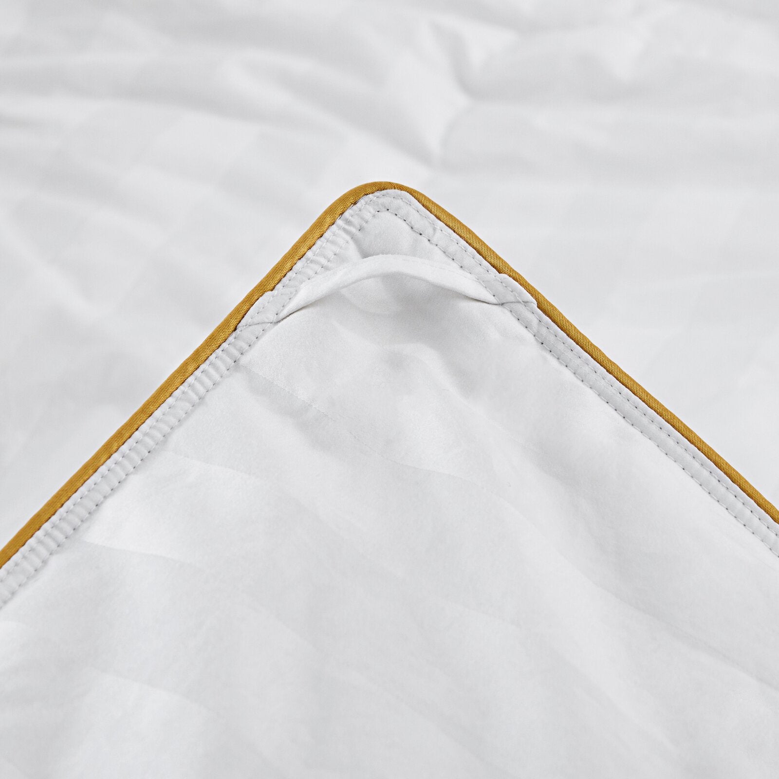 500 All Season Goose Down Comforter SC381