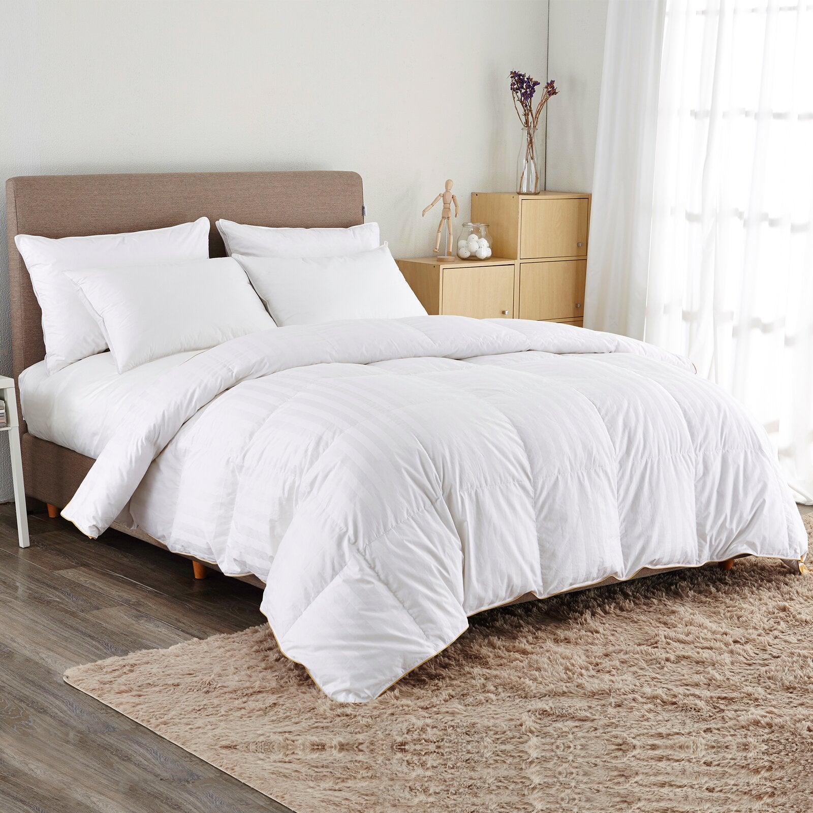 500 All Season Goose Down Comforter SC381