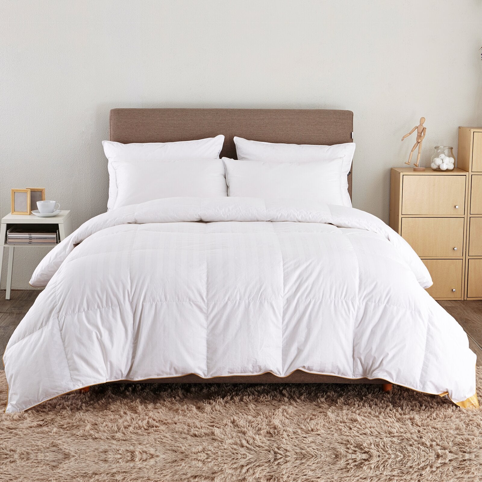 500 All Season Goose Down Comforter SC381