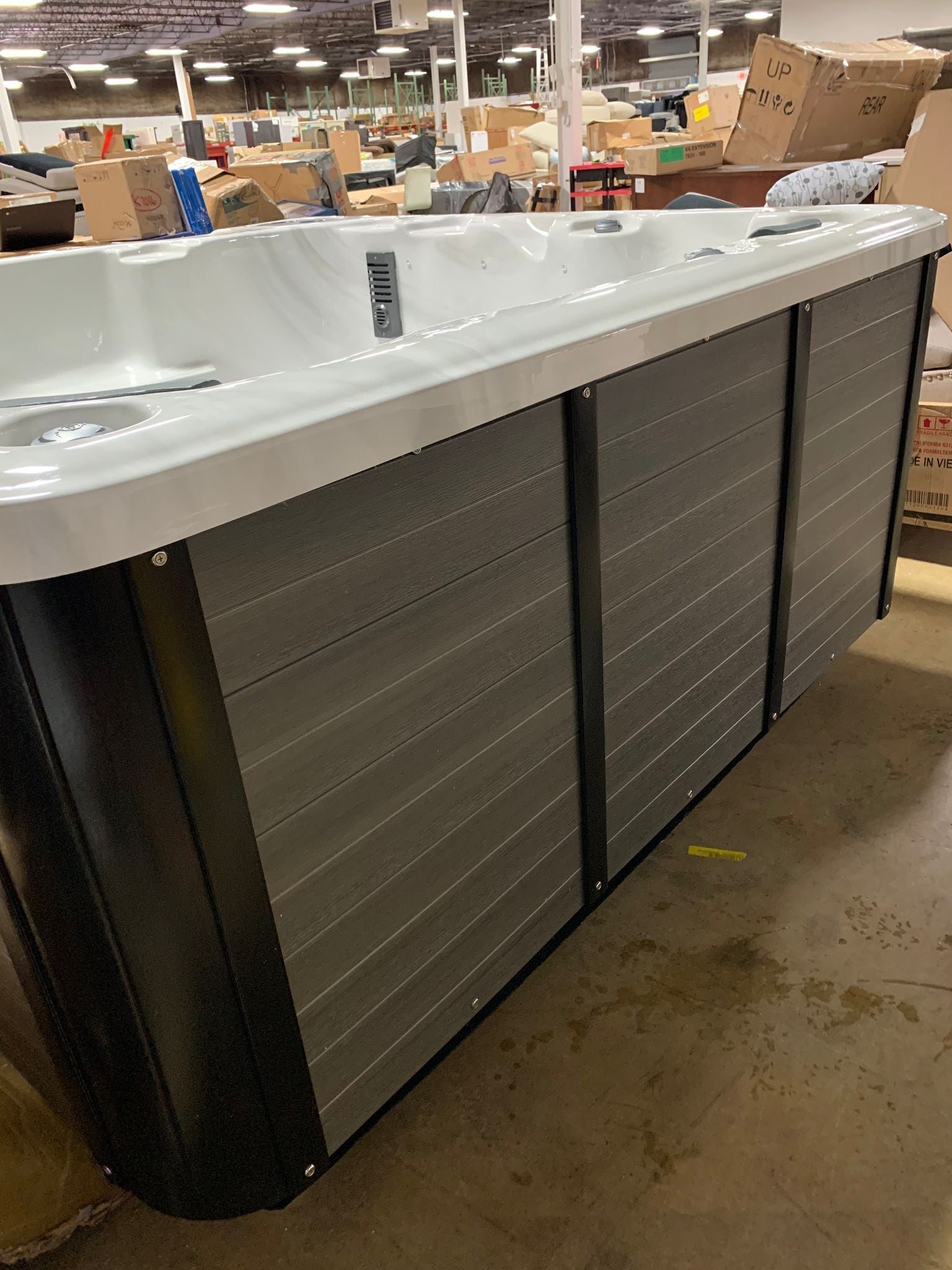 Futura Spas 6 Person 88 Jet Acrylic Square Hot Tub with Ozonator i