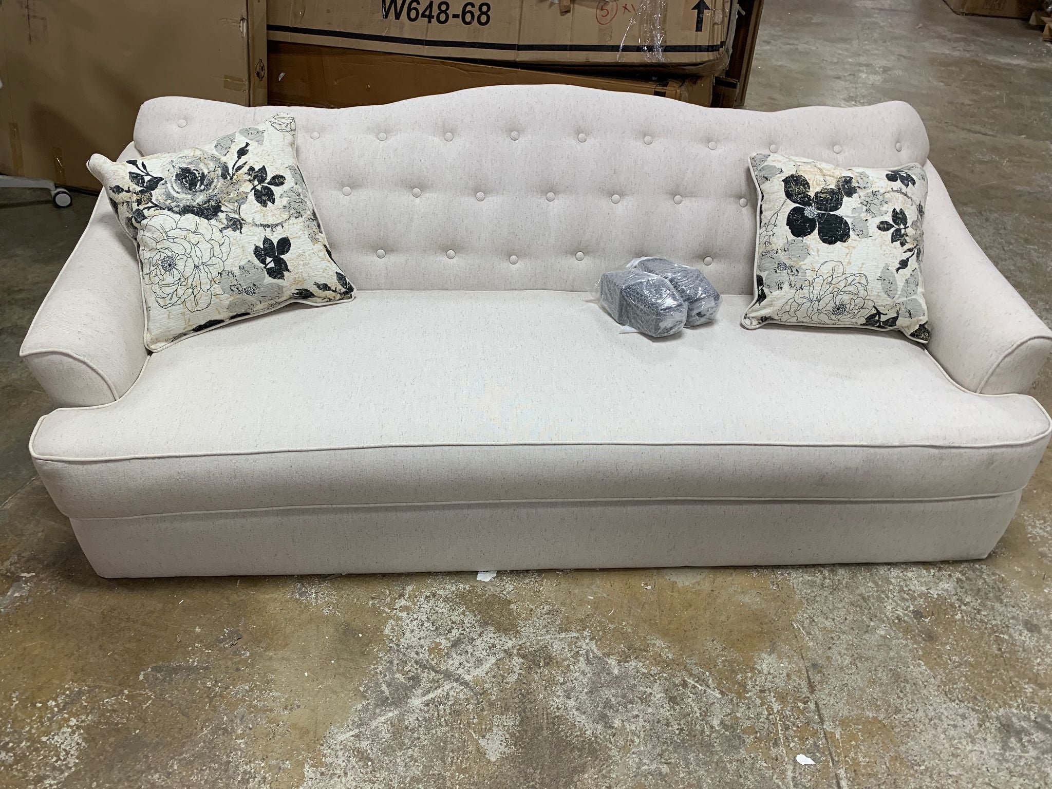 Beverly 85'' Recessed Arm Sofa with Reversible Cushions CYB846